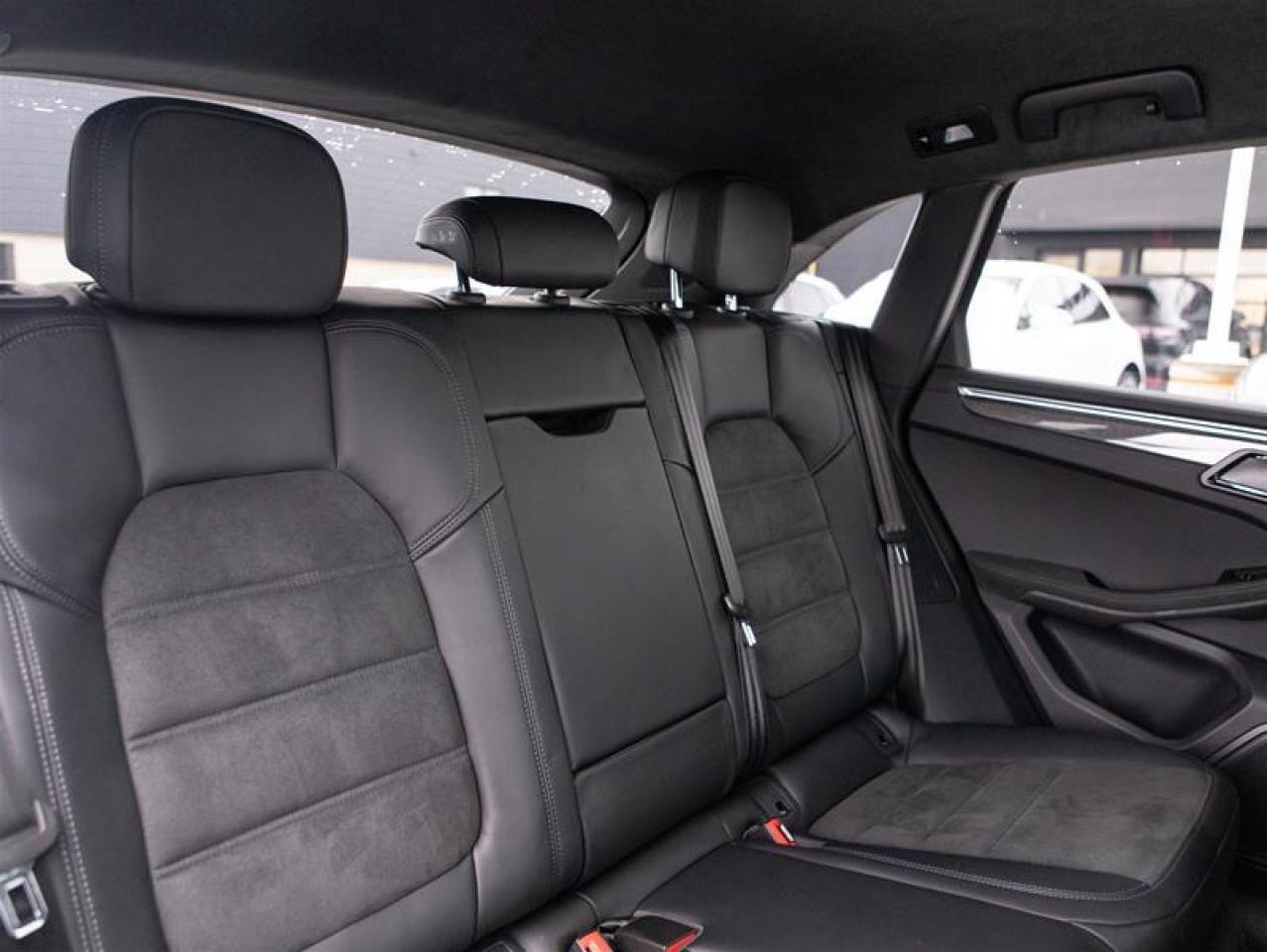 2024 Porsche Macan GTS AWD Photo