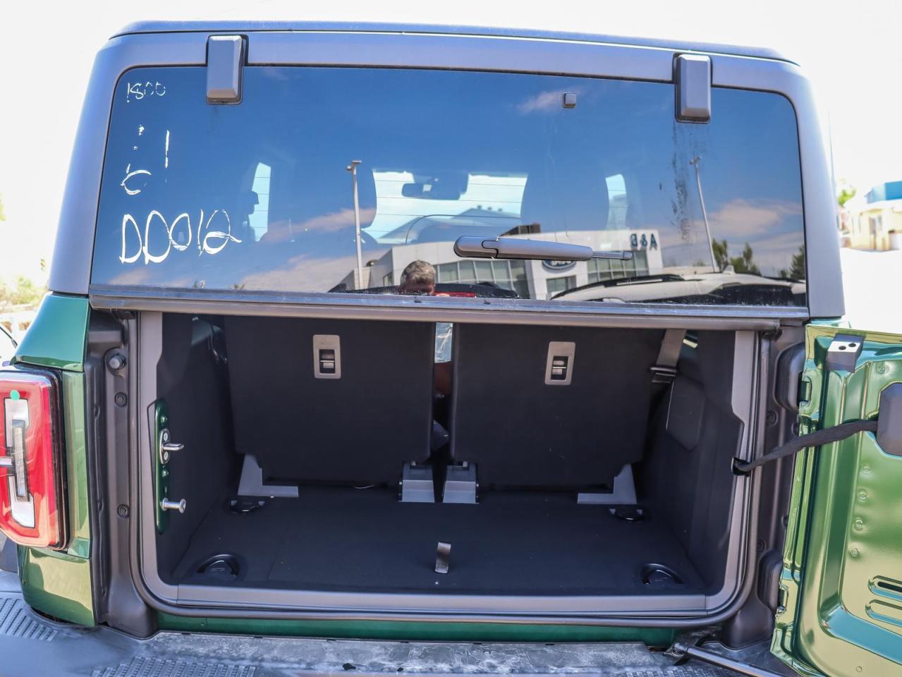 2024 Ford Bronco Badlands 2dr 4x4 Photo