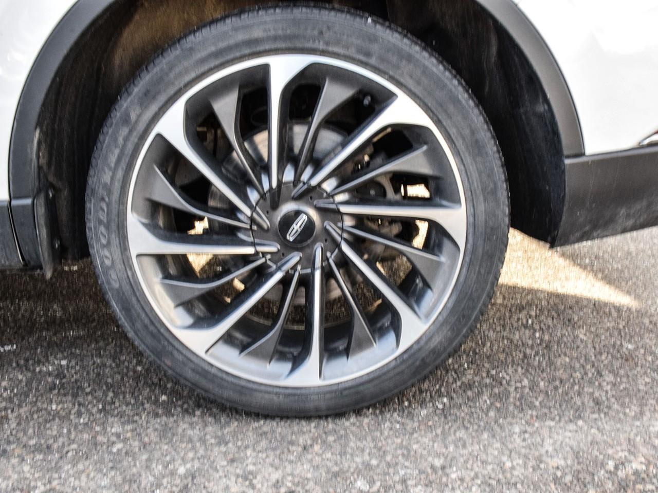 2021 Lincoln Aviator Reserve ACC + Lane Centering   Class IV Tow Photo