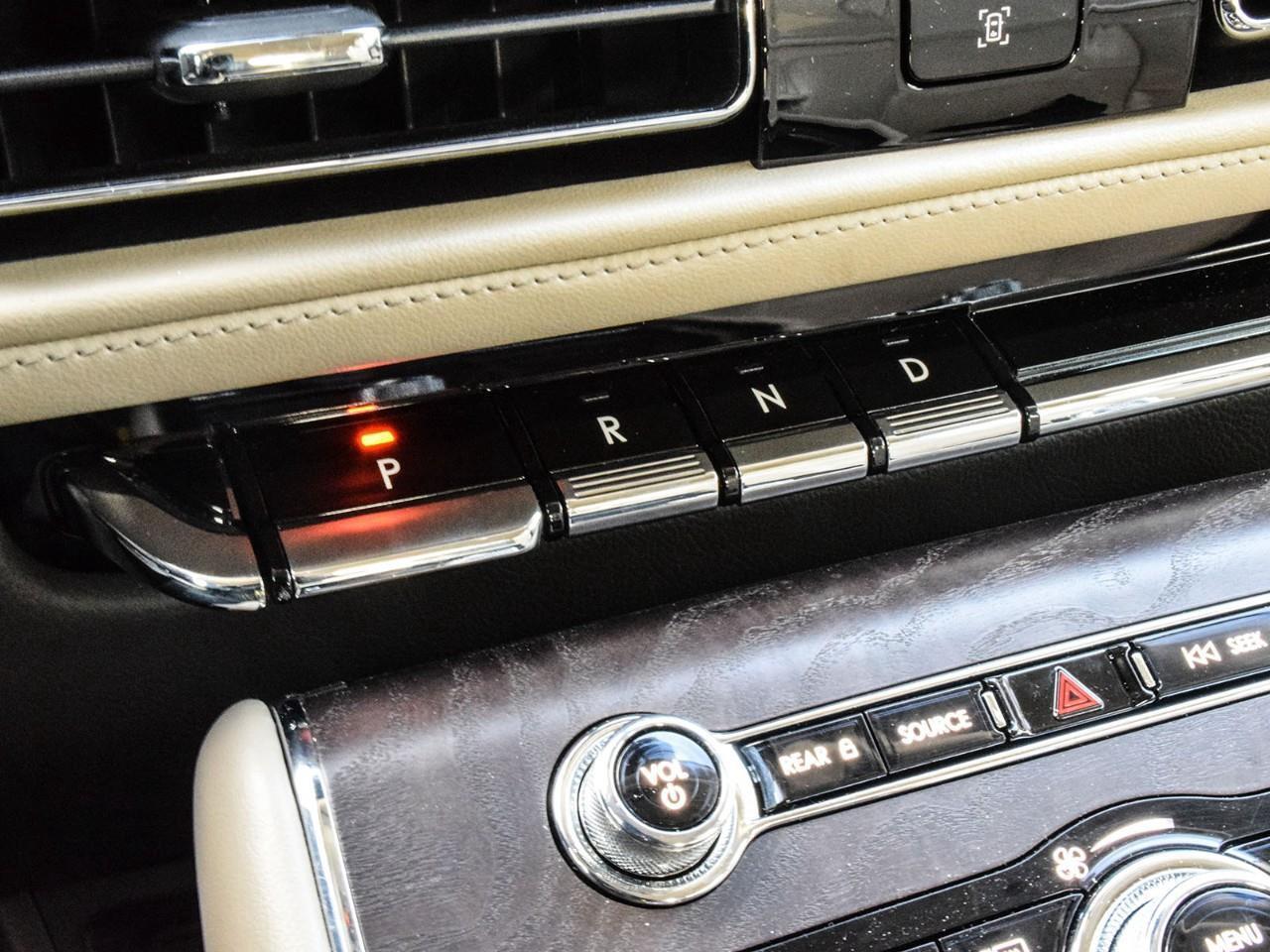 2021 Lincoln Aviator Reserve ACC + Lane Centering   Class IV Tow Photo