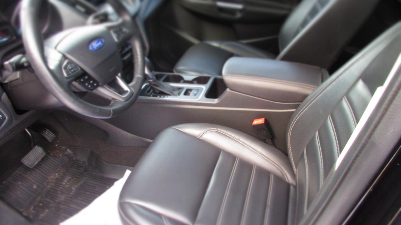 2019 Ford Escape SEL 4dr 4x4 Photo