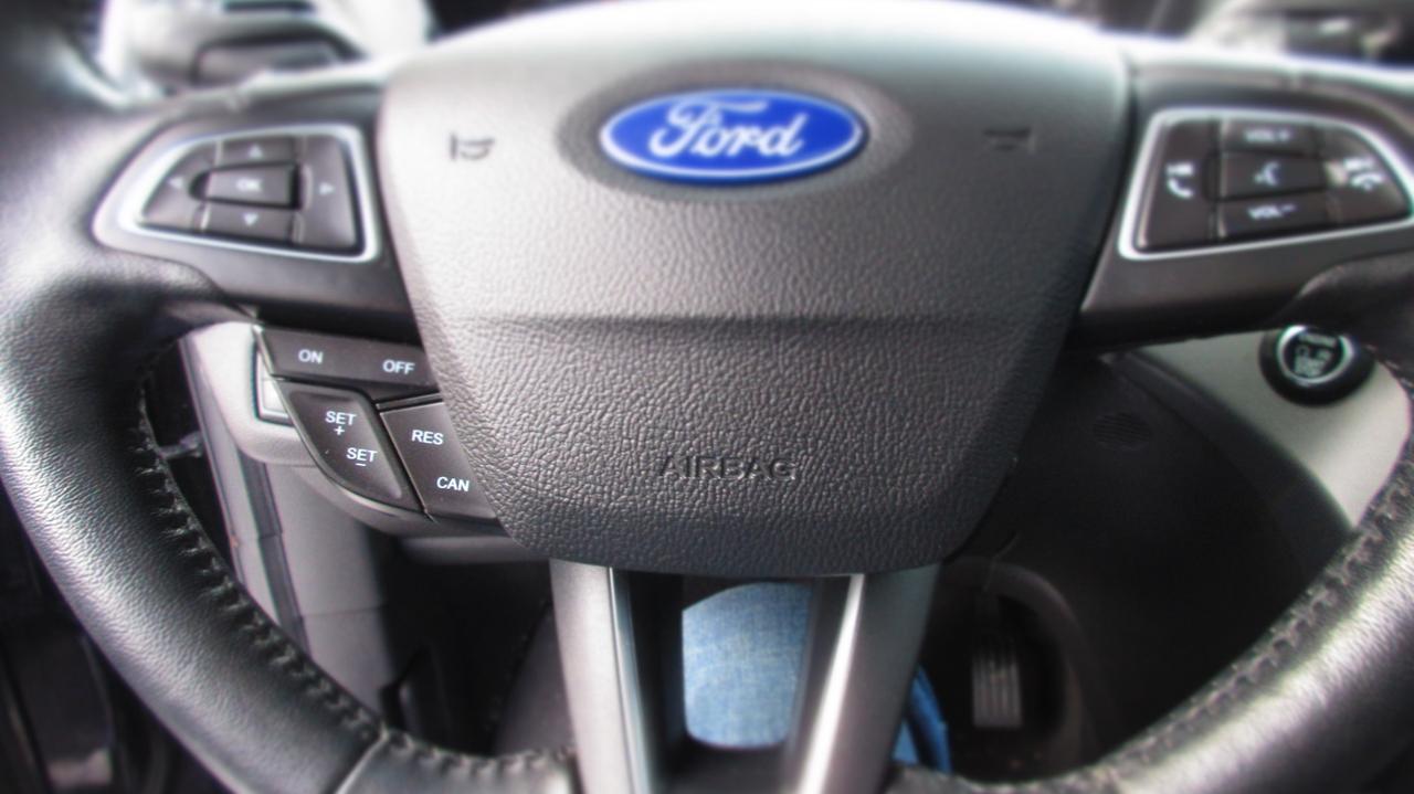 2019 Ford Escape SEL 4dr 4x4 Photo