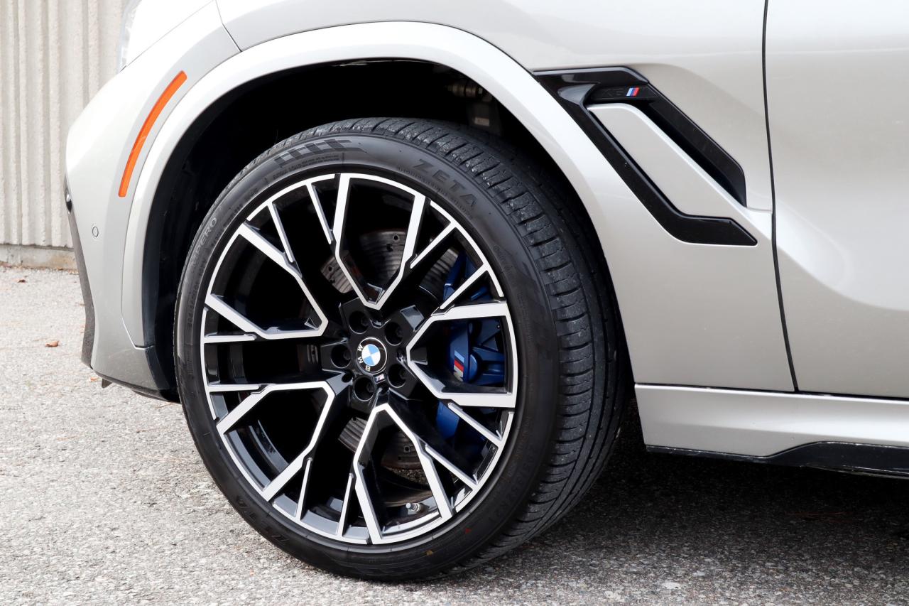 2022 BMW X6 M  Photo