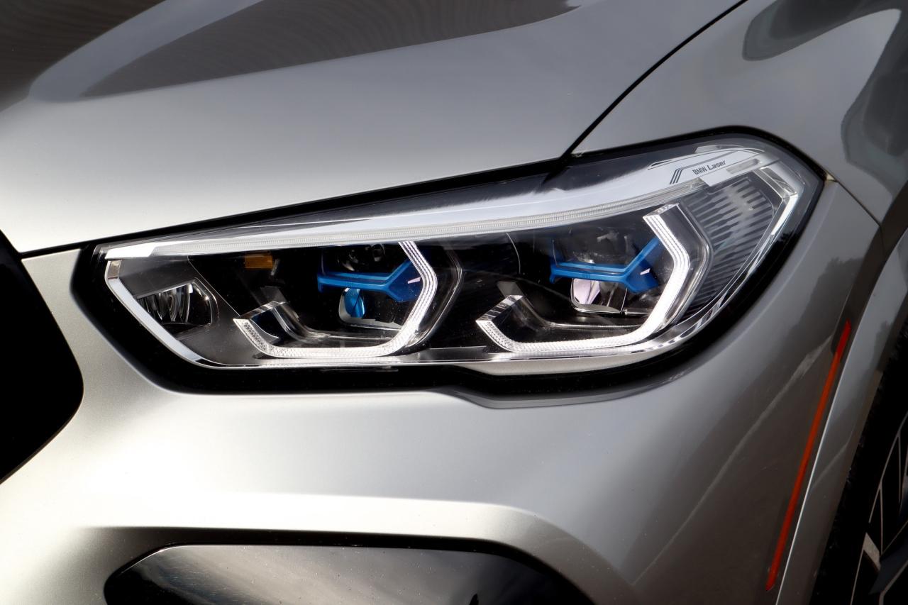 2022 BMW X6 M  Photo