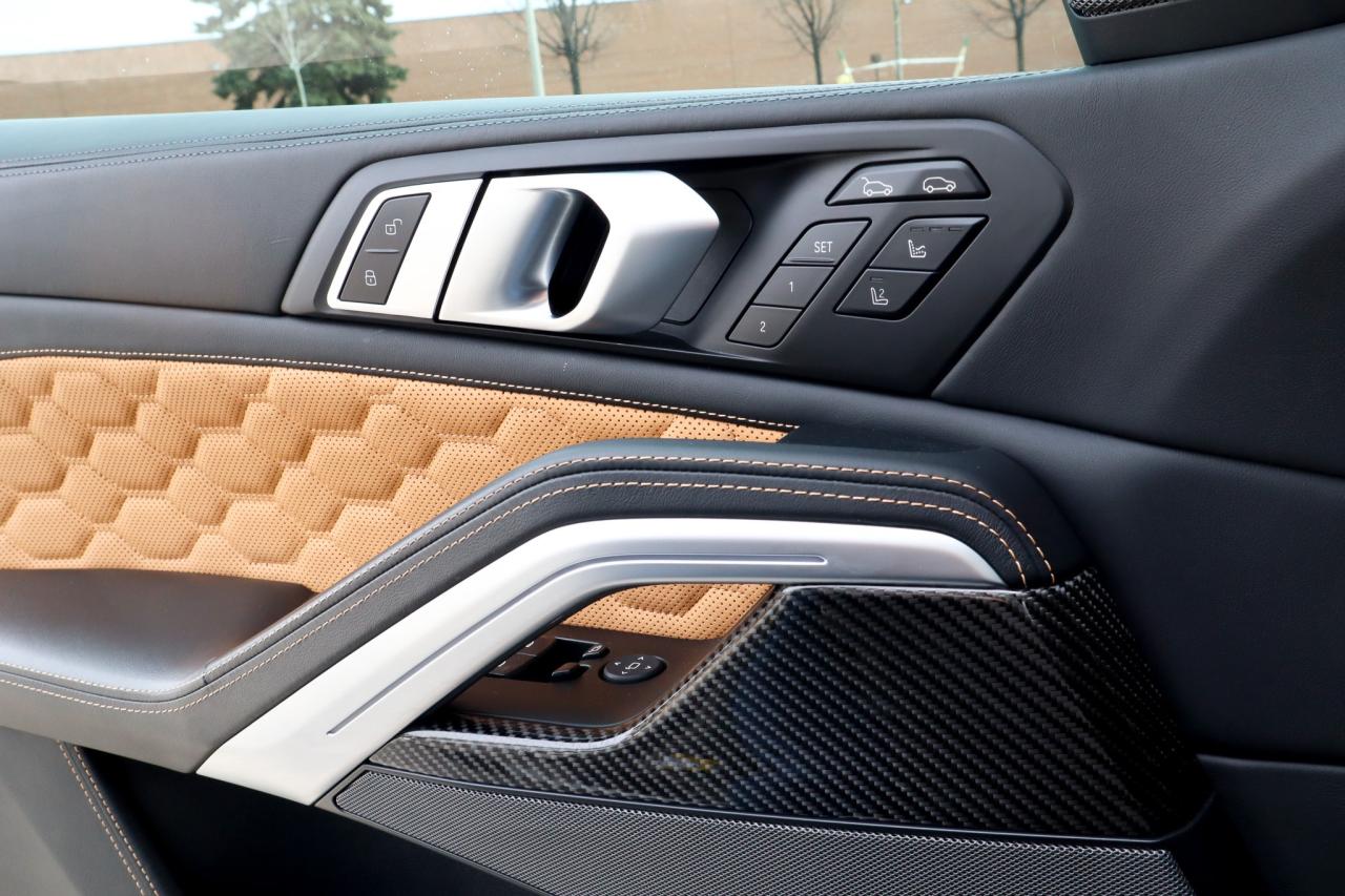 2022 BMW X6 M  Photo