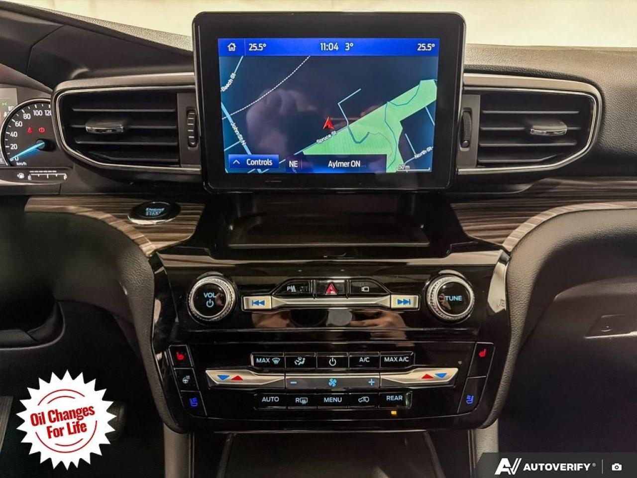 2023 Ford Explorer Limited 4WD Photo