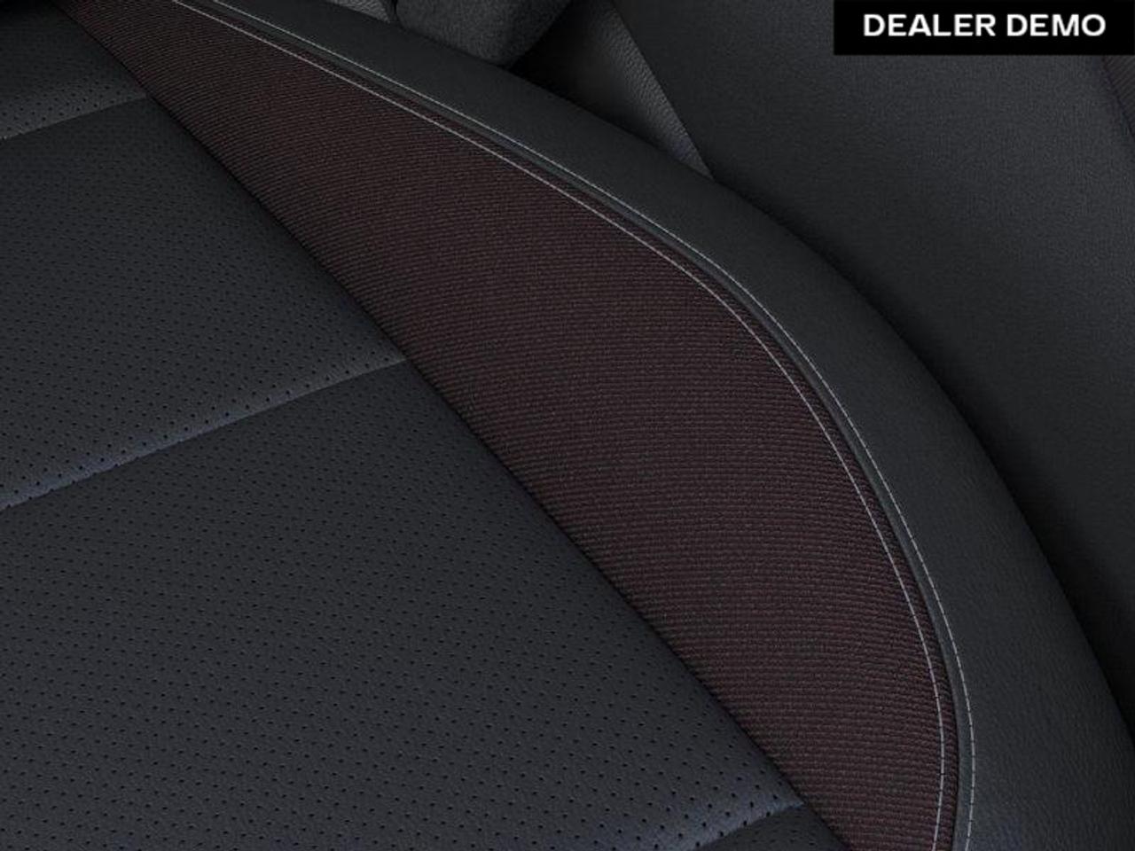 2025 Chevrolet Equinox EV RS 4dr Photo