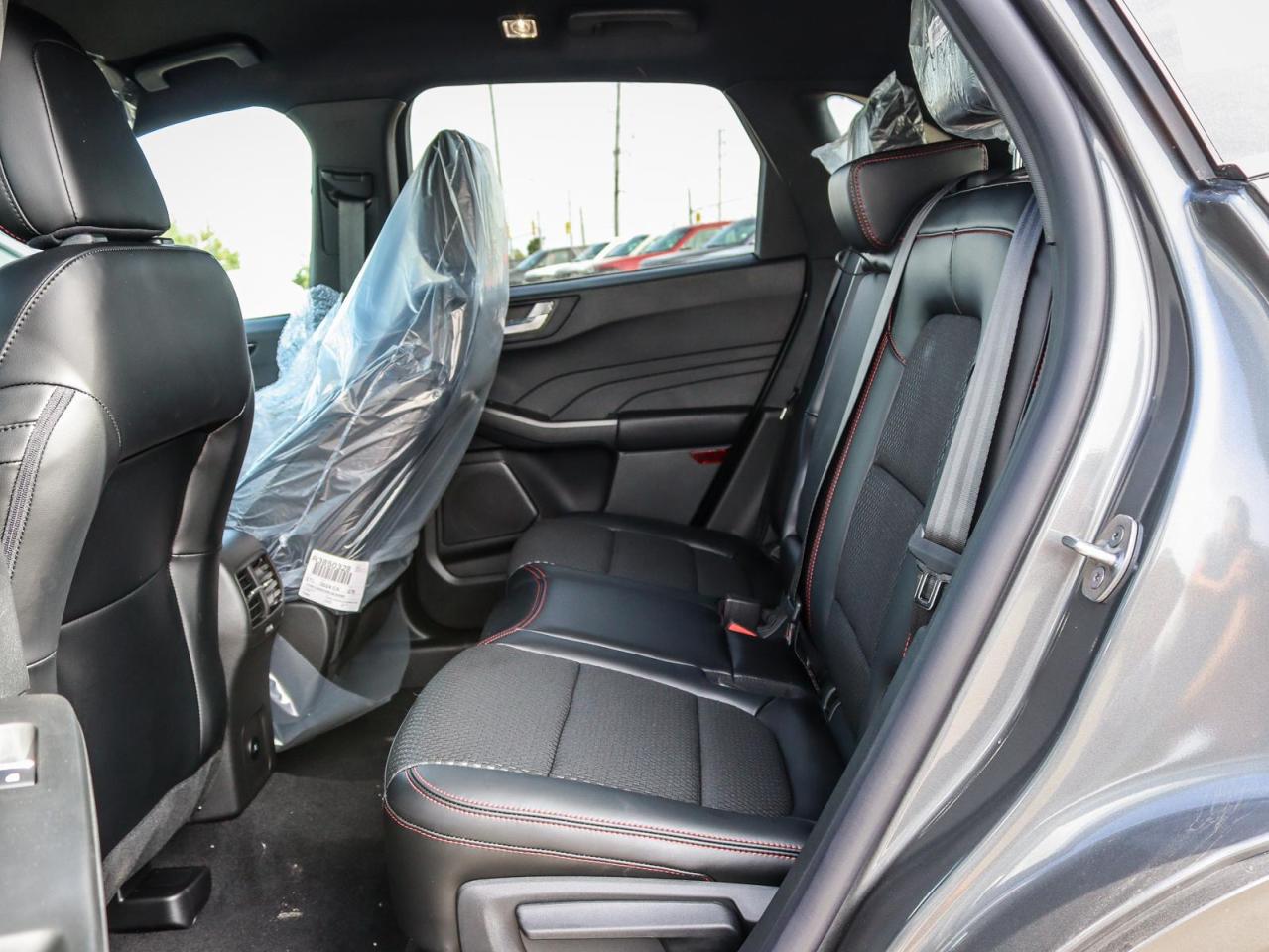 2024 Ford Escape ST-Line Select 4dr All-Wheel Drive Photo