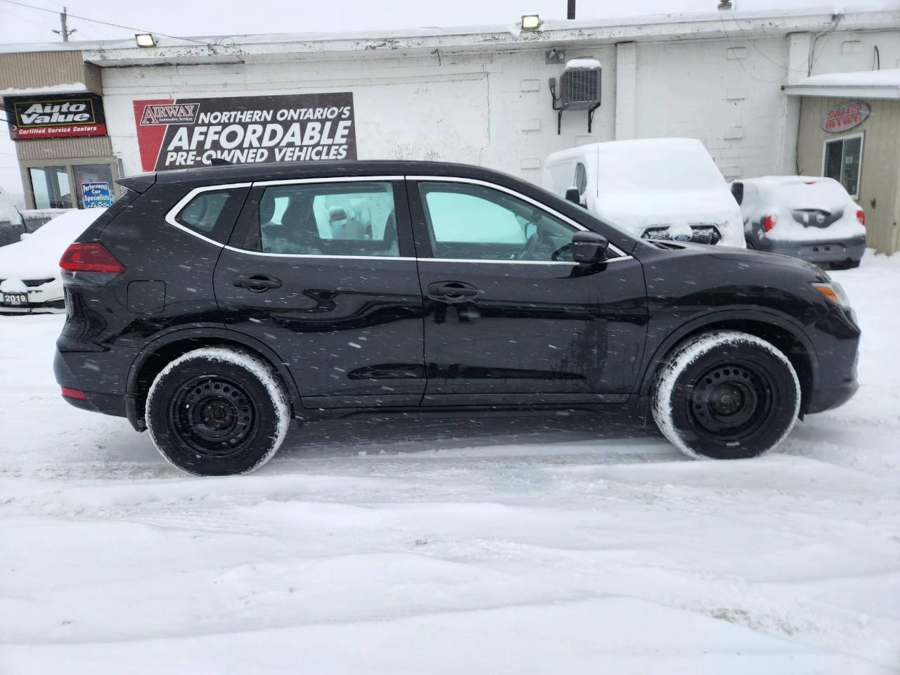 2018 Nissan Rogue S 4dr All-wheel Drive Photo