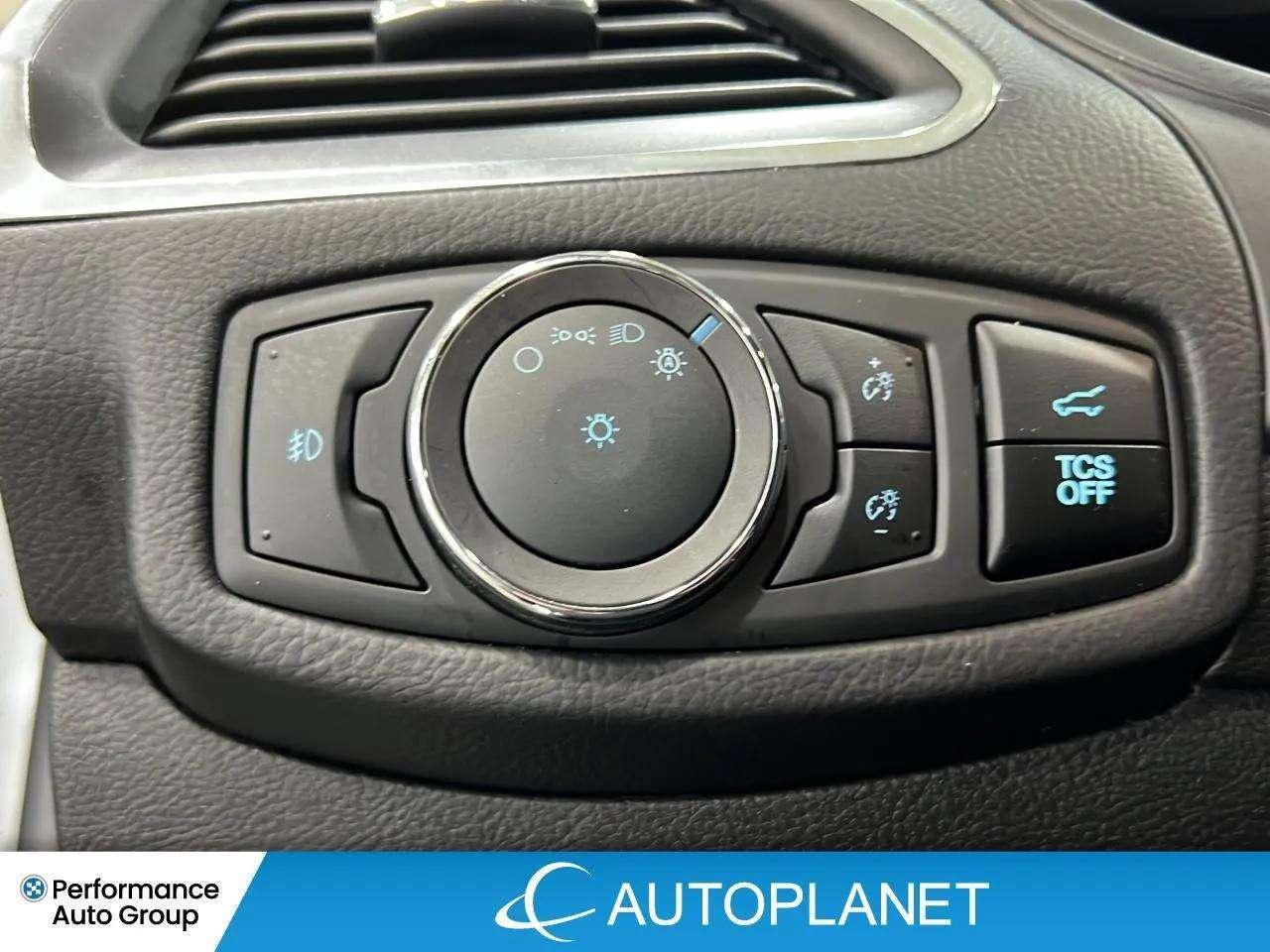 2024 Ford Edge Titanium AWD, Pano Roof, Heated Seats, Bluetooth Photo