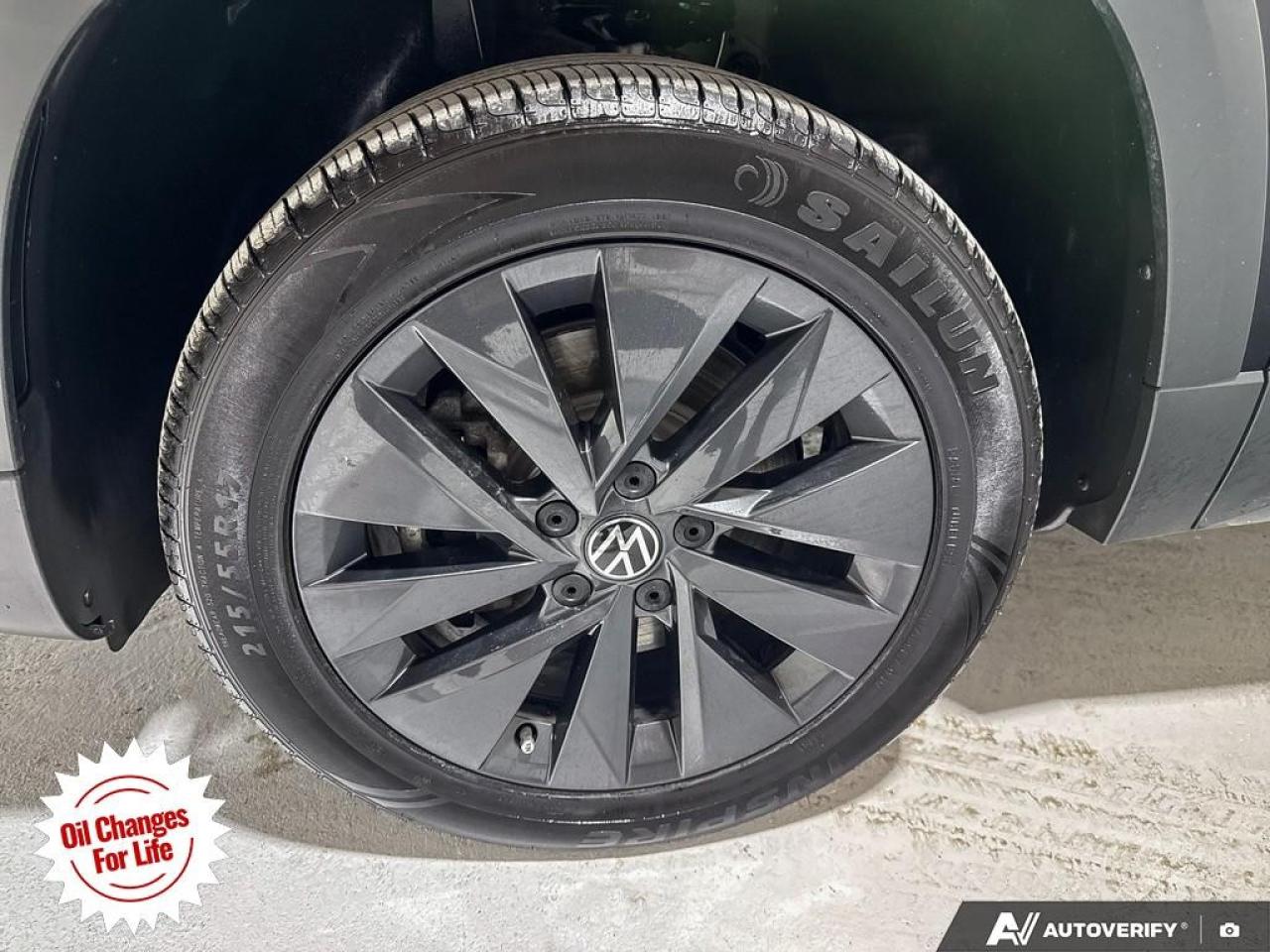 2022 Volkswagen Taos Trendline 4Motion Photo