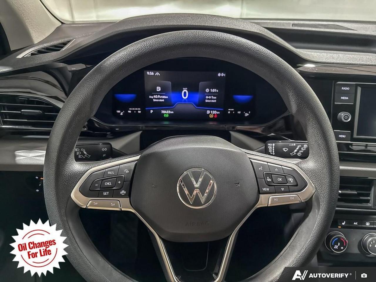 2022 Volkswagen Taos Trendline 4Motion Photo