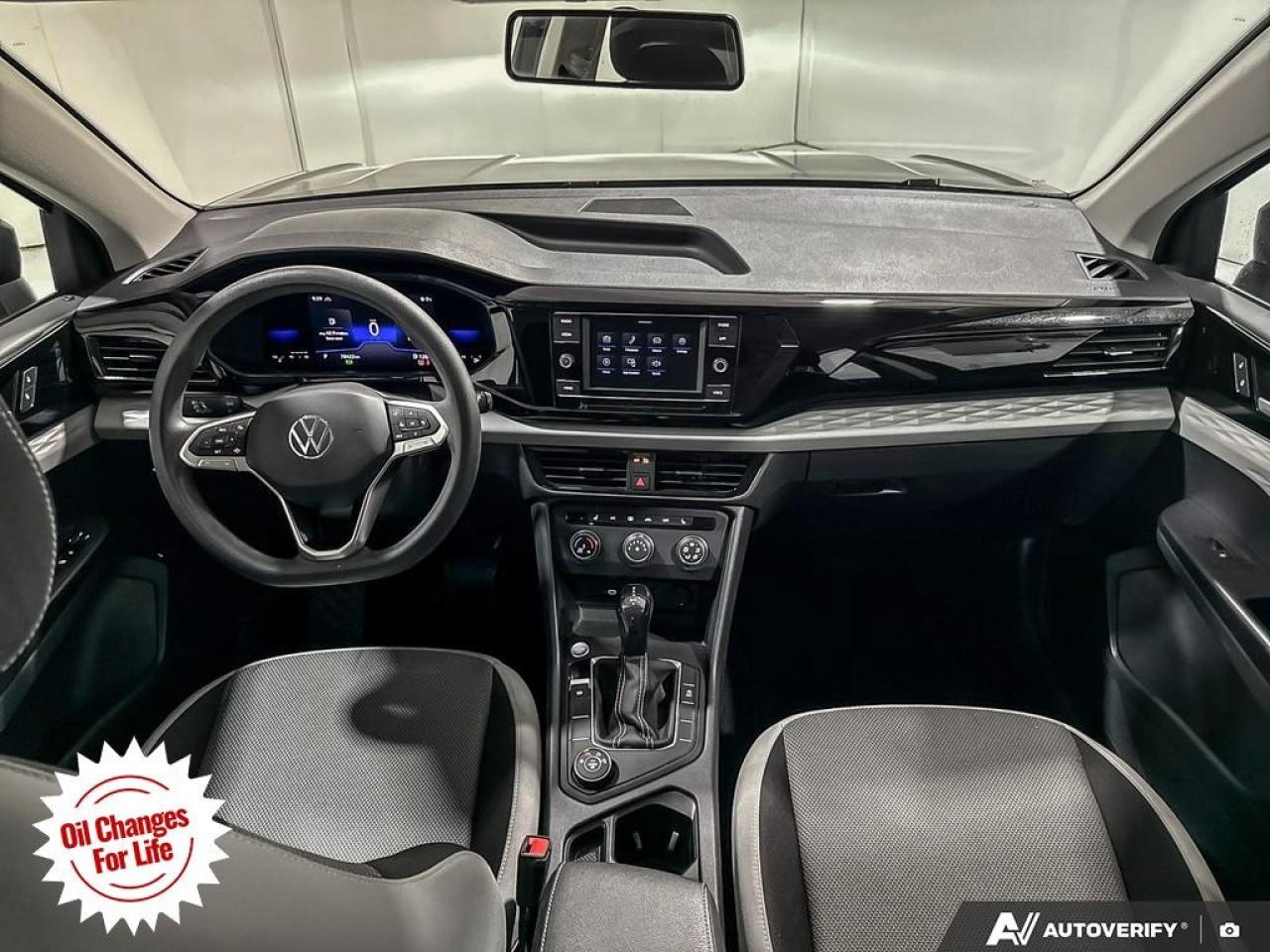 2022 Volkswagen Taos Trendline 4Motion Photo