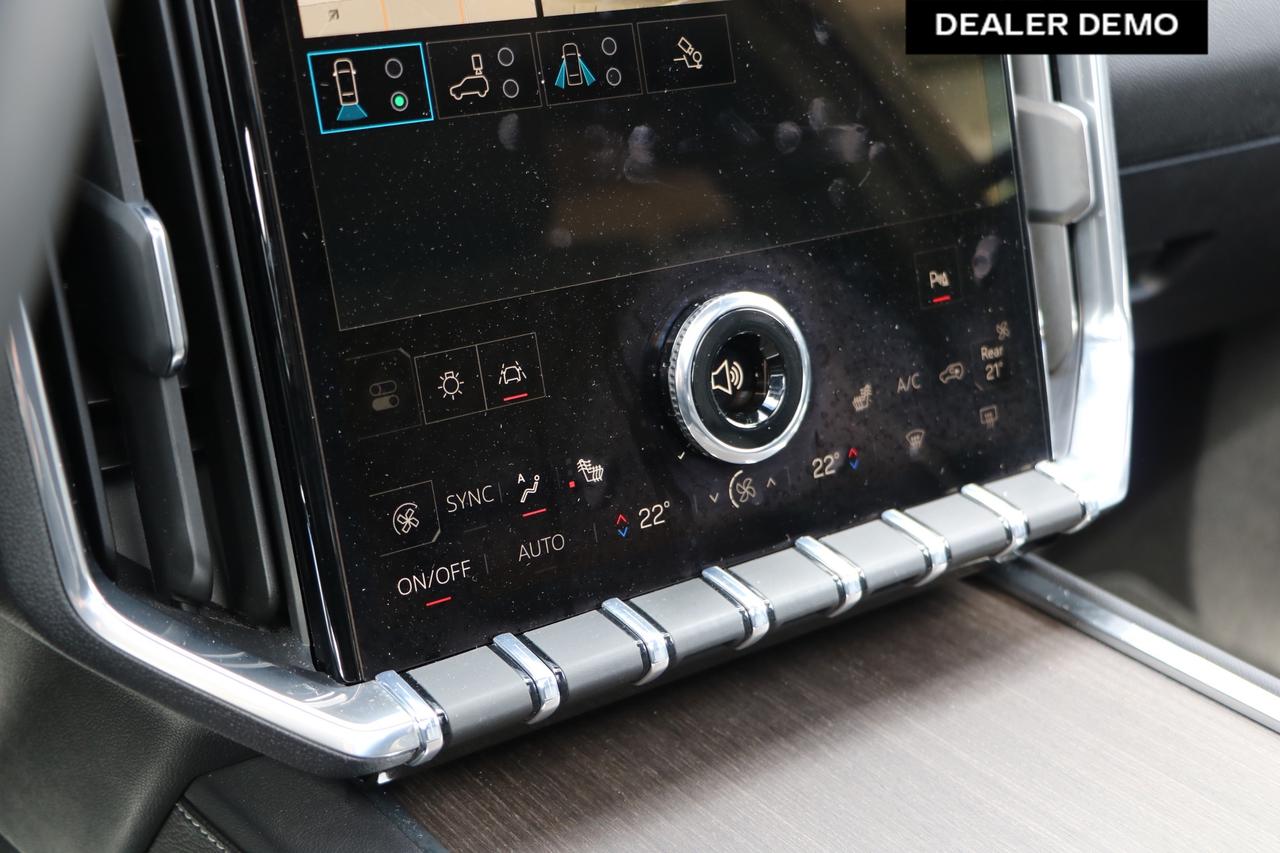 2025 GMC Acadia Denali 4dr All-Wheel Drive Photo