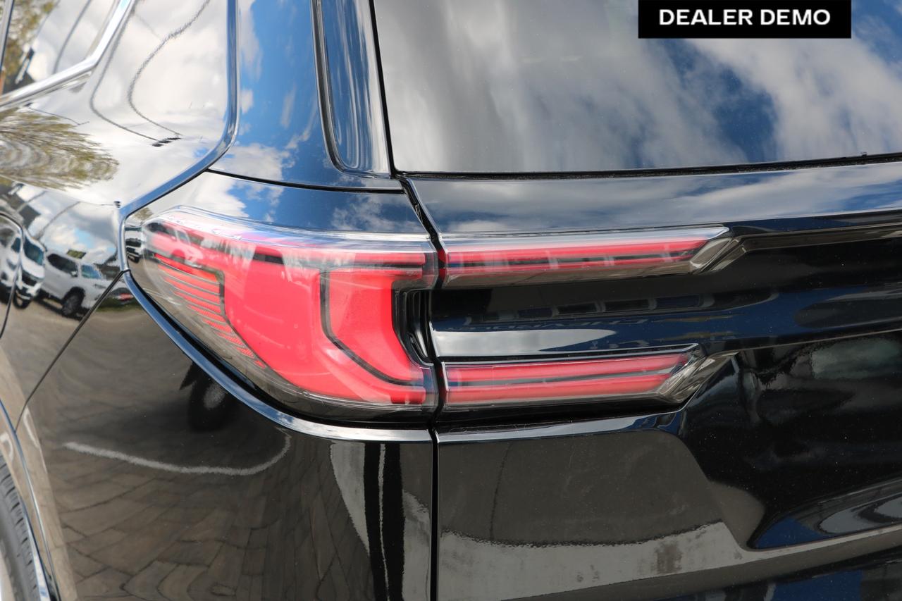 2025 GMC Acadia Denali 4dr All-Wheel Drive Photo