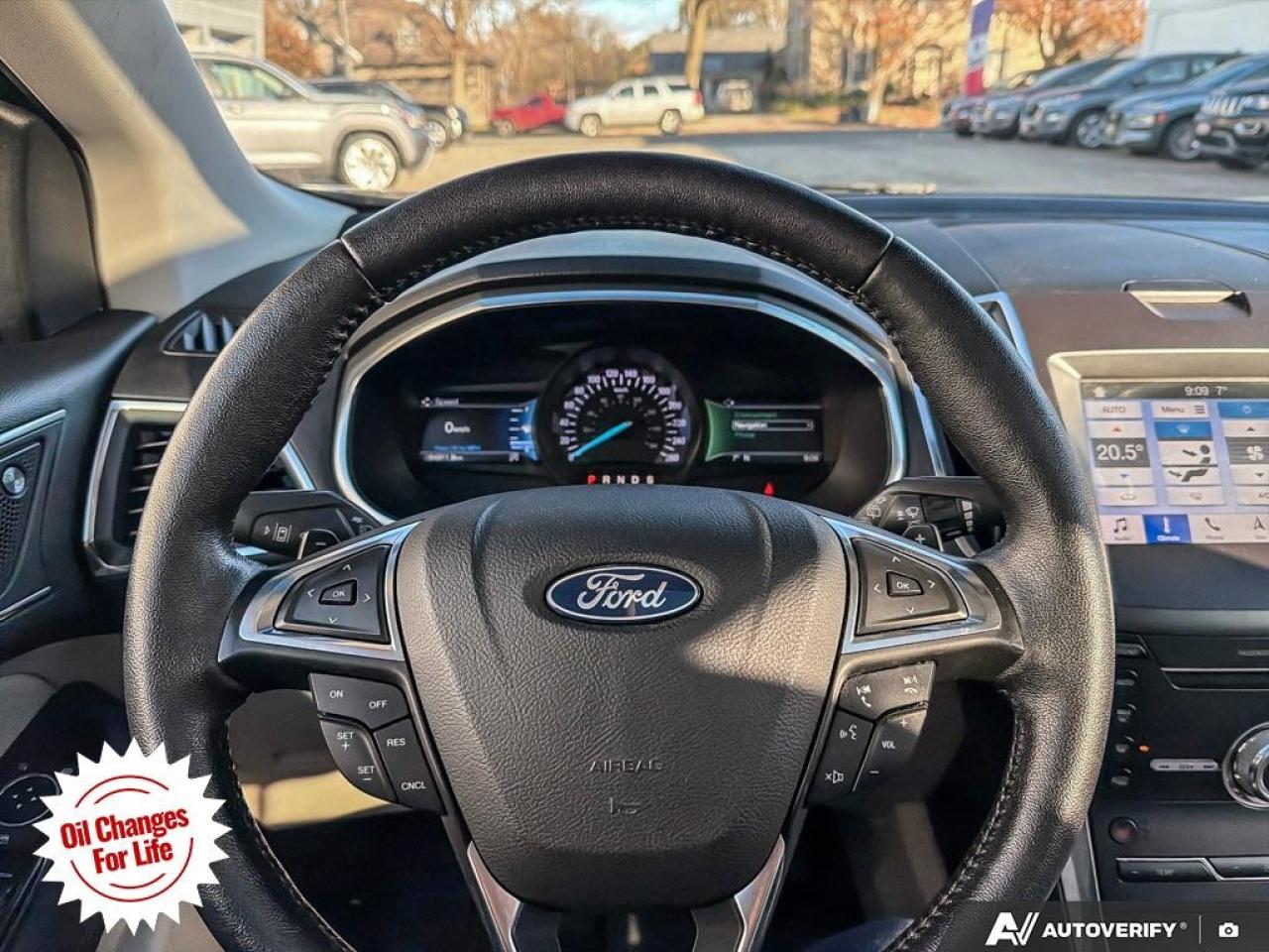 2019 Ford Edge Titanium AWD Photo