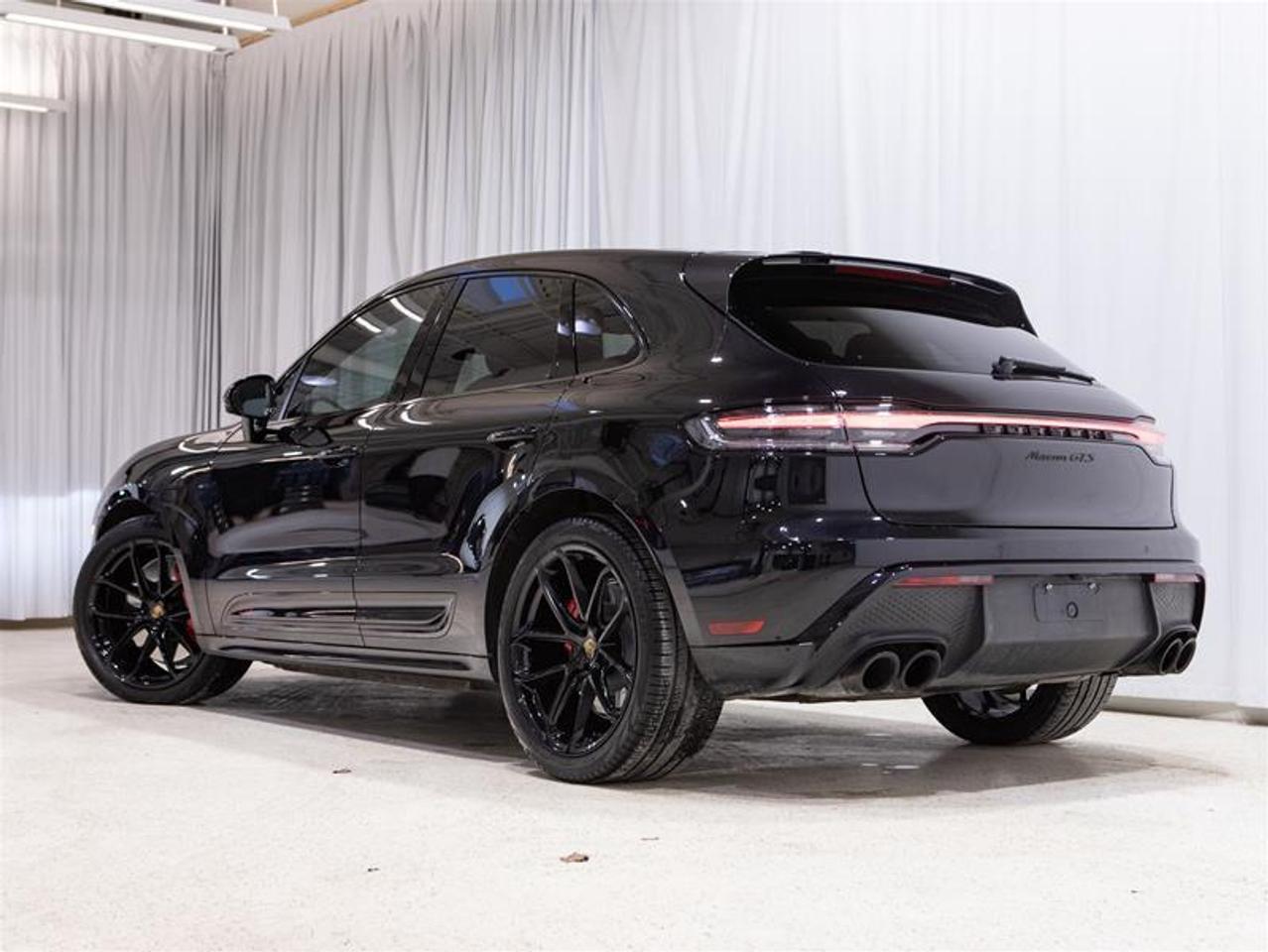 2024 Porsche Macan GTS AWD Photo