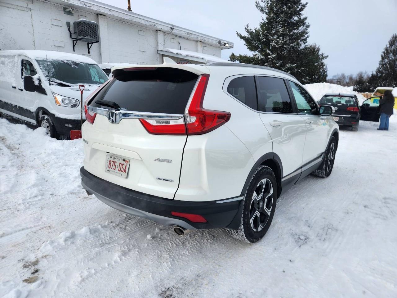 2017 Honda CR-V Touring 4dr All-wheel Drive Photo