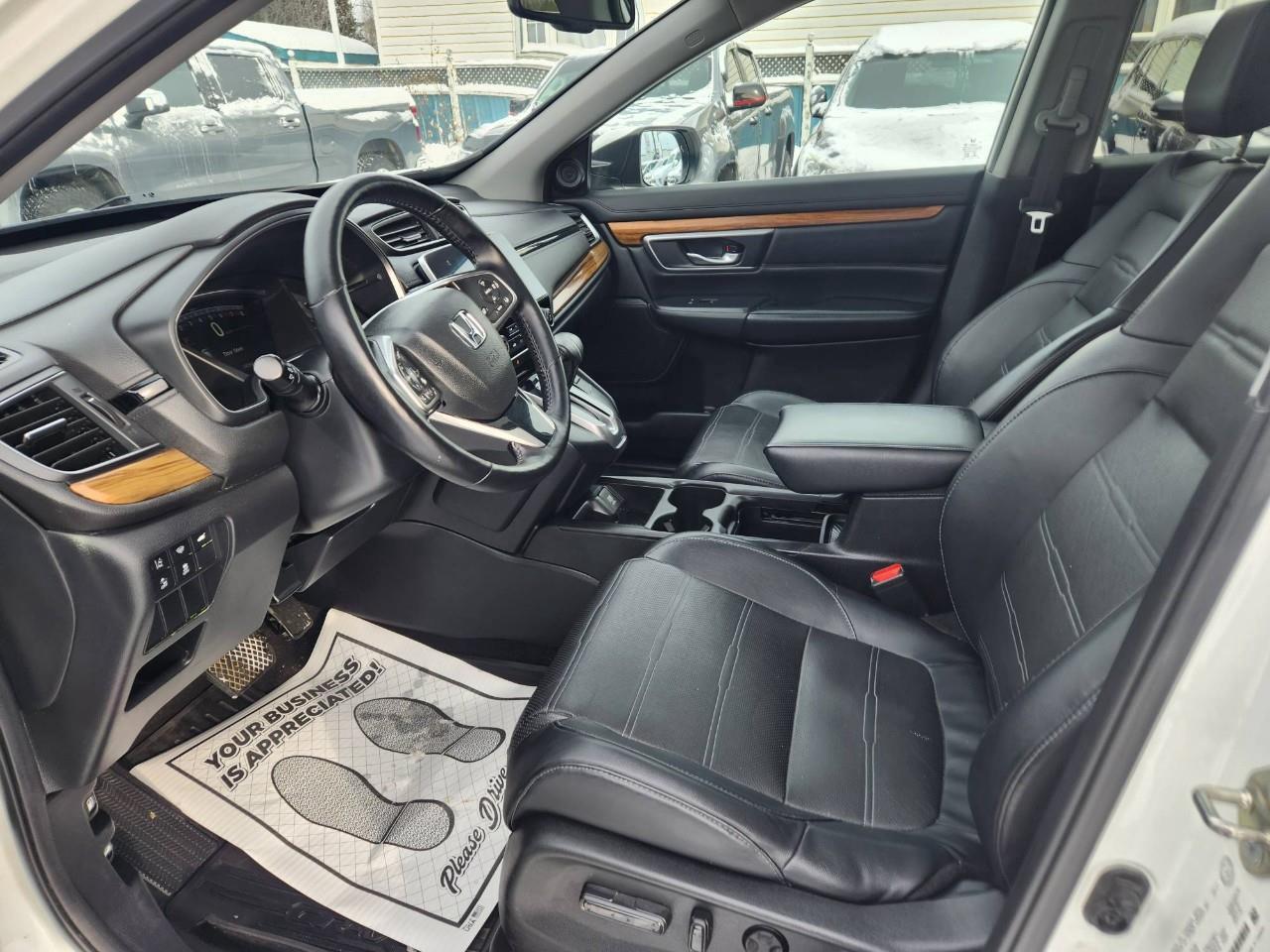 2017 Honda CR-V Touring 4dr All-wheel Drive Photo