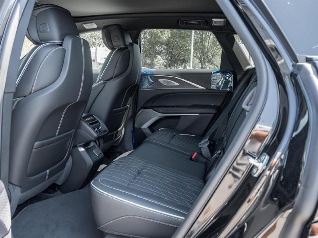 2026 Cadillac LYRIQ V Premium 4dr Photo