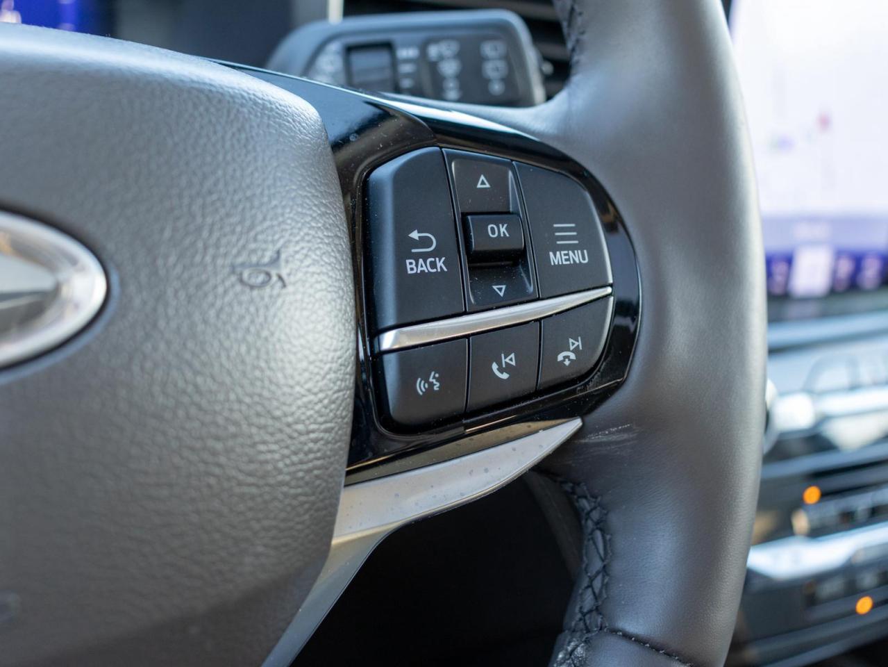 2024 Ford Explorer Platinum 4dr 4x4 Photo