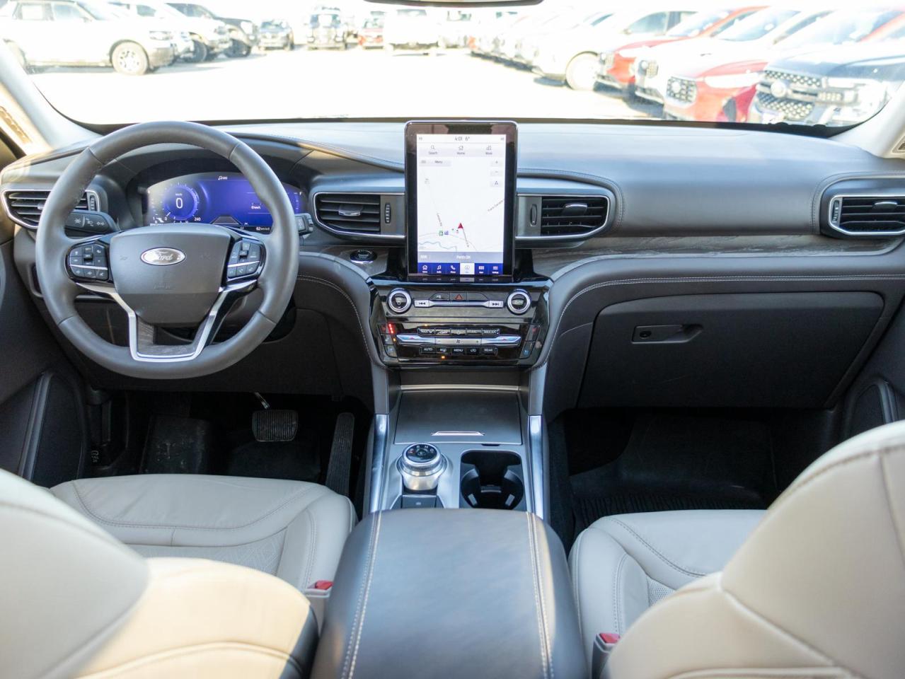 2024 Ford Explorer Platinum 4dr 4x4 Photo