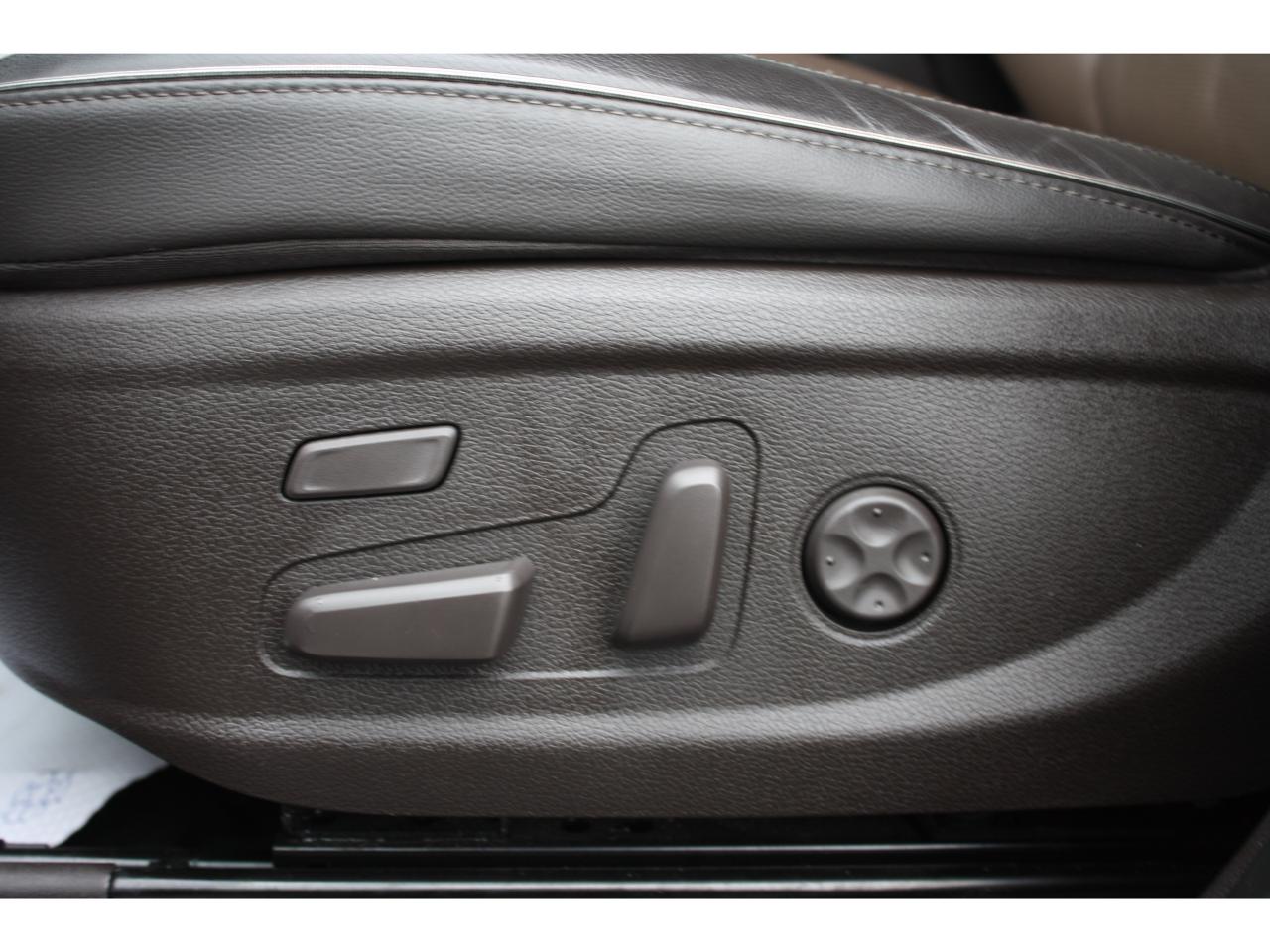 2022 Hyundai Santa Fe Hybrid Luxury / Leather / Heated Seats / Sunroof Photo