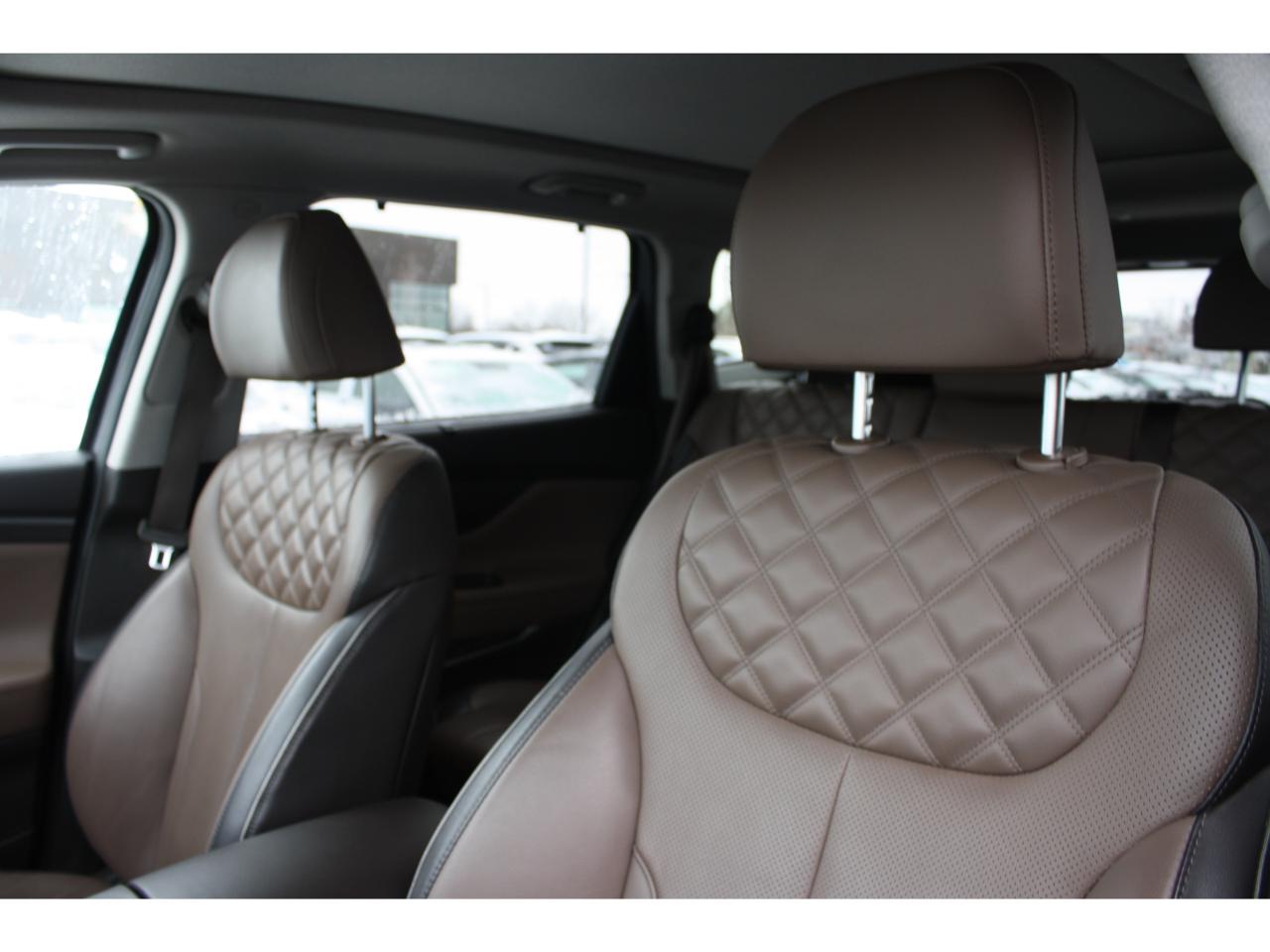 2022 Hyundai Santa Fe Hybrid Luxury / Leather / Heated Seats / Sunroof Photo