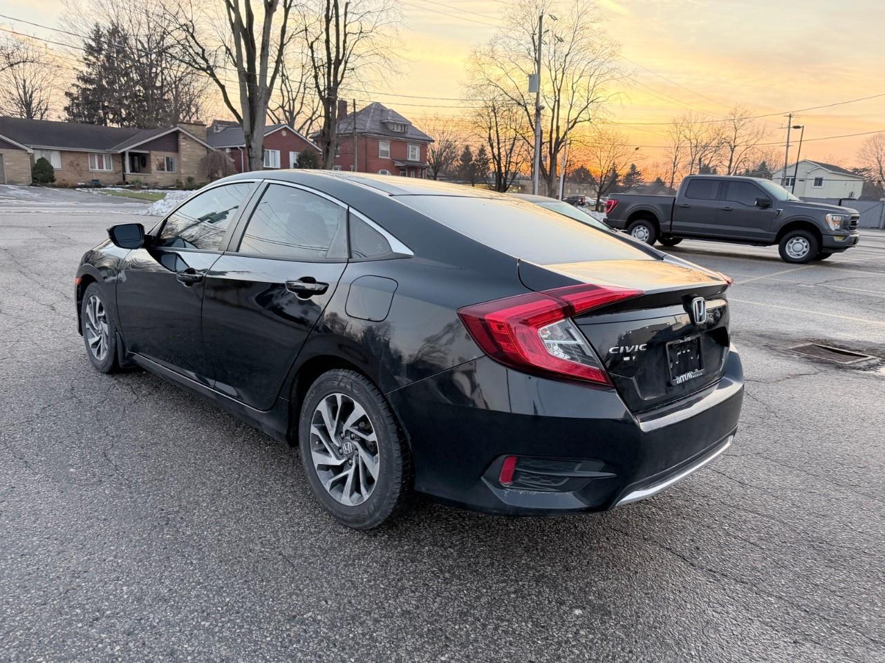 2019 Honda Civic Sedan EX CVT Sedan Photo