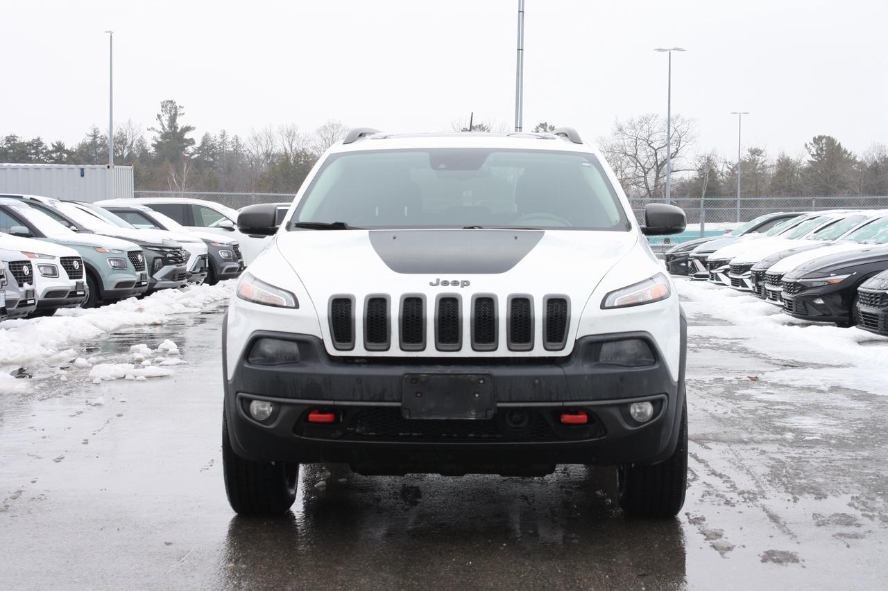 2015 Jeep Cherokee Trailhawk / Heated Seats / Leather /  As-Is Spec Photo2