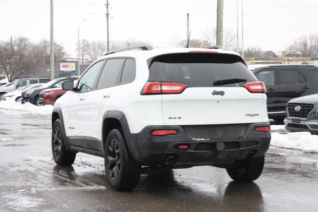 2015 Jeep Cherokee Trailhawk / Heated Seats / Leather /  As-Is Spec Photo