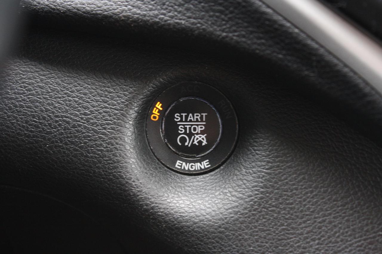 2015 Jeep Cherokee Trailhawk / Heated Seats / Leather /  As-Is Spec Photo