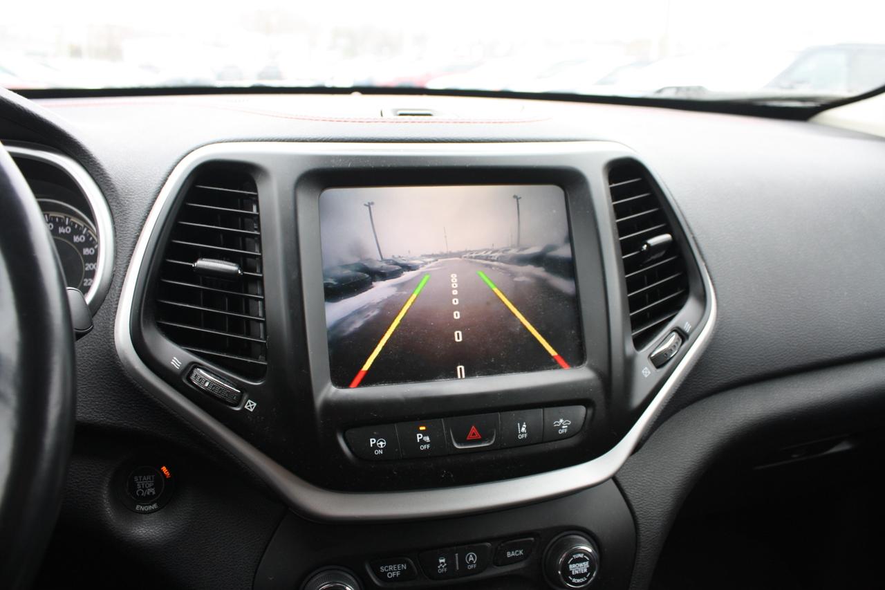 2015 Jeep Cherokee Trailhawk / Heated Seats / Leather /  As-Is Spec Photo