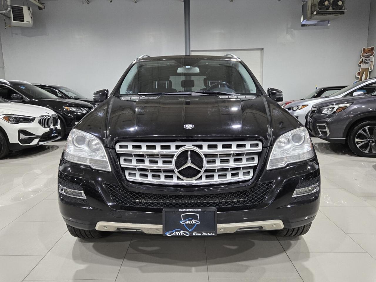 2011 Mercedes-Benz M-Class 4MATIC ML350 BlueTEC Blindspot Assist Navigation B Photo