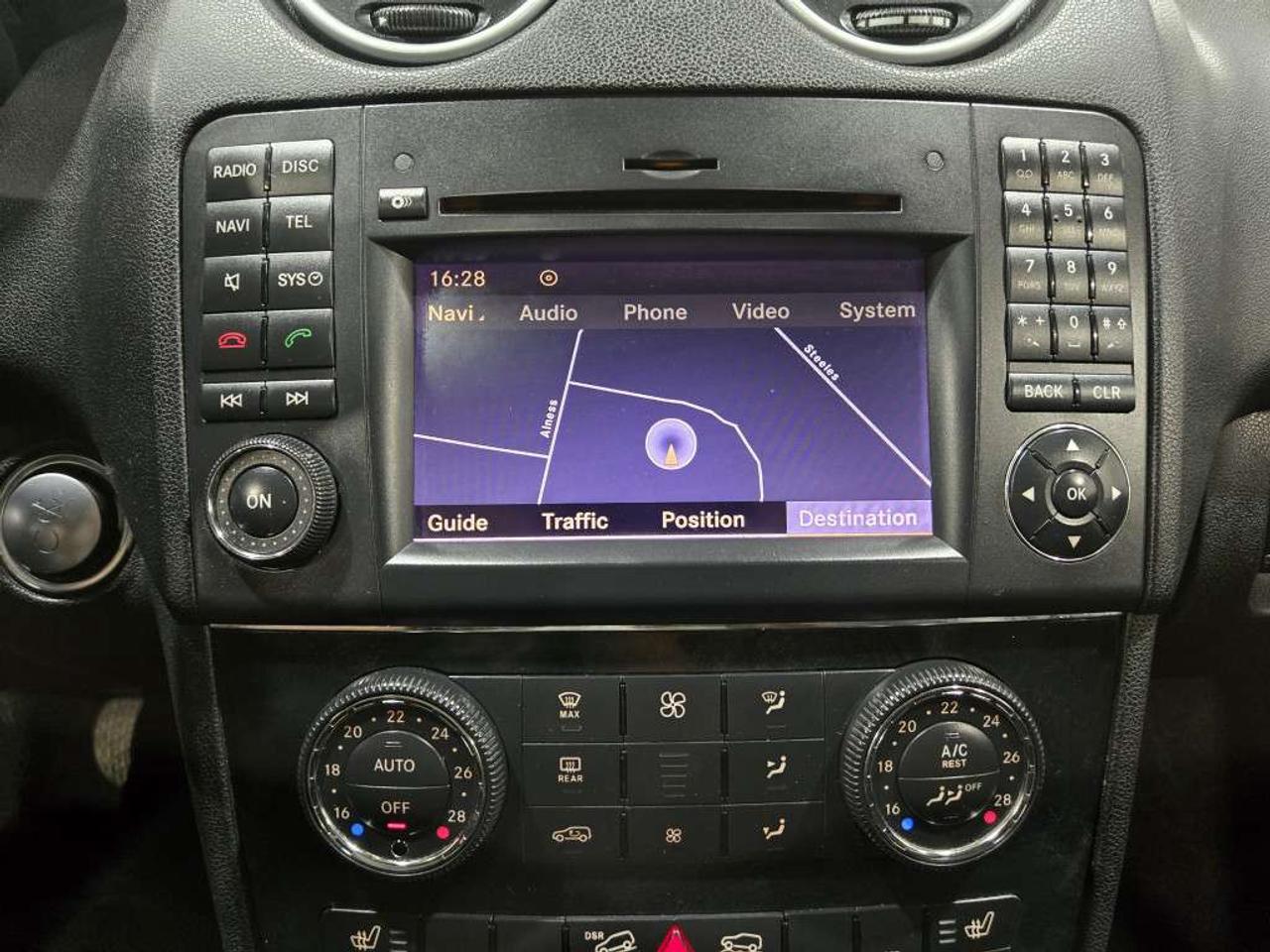 2011 Mercedes-Benz M-Class 4MATIC ML350 BlueTEC Blindspot Assist Navigation Bluetooth Backup Cam Photo