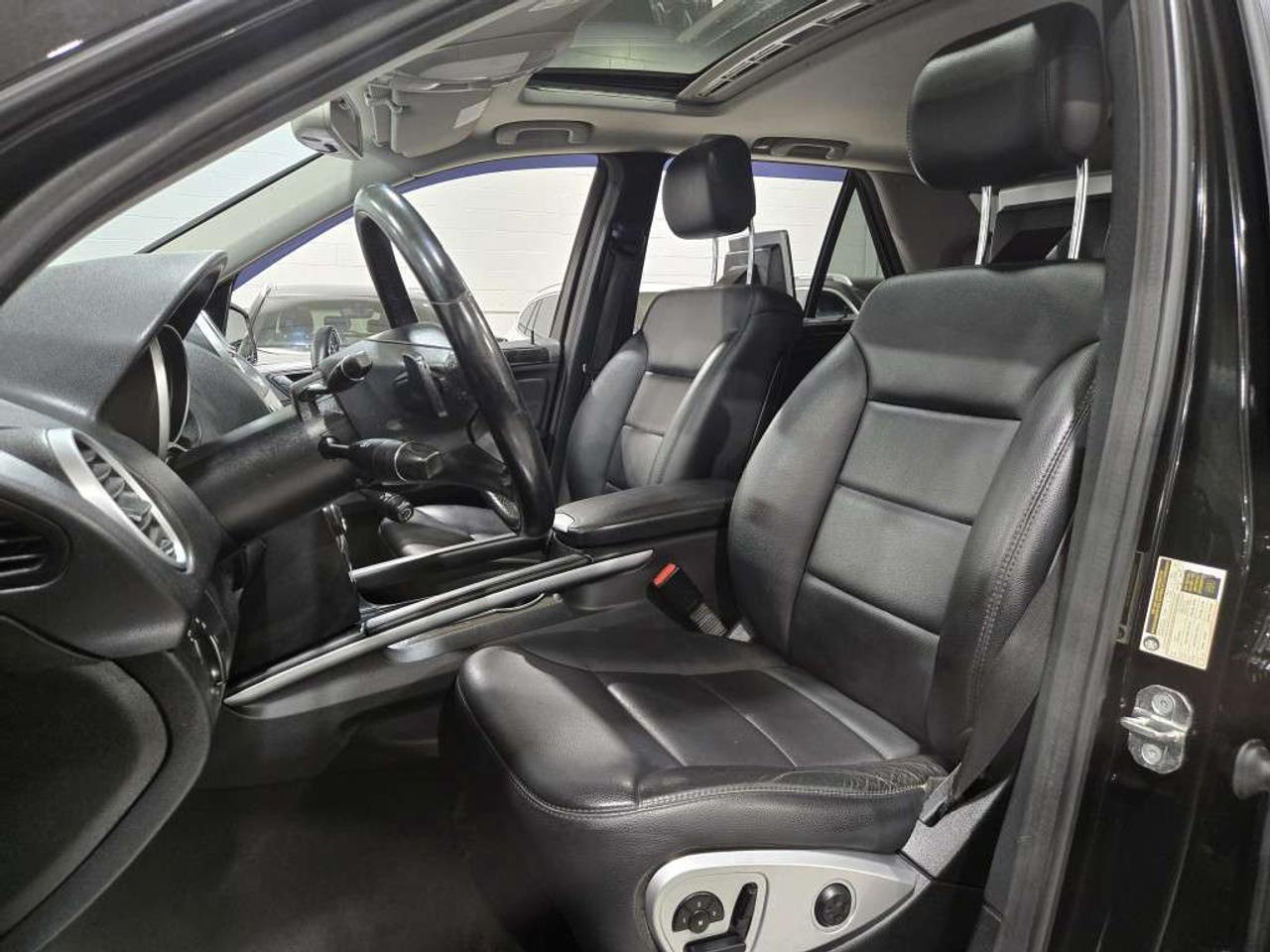 2011 Mercedes-Benz M-Class 4MATIC ML350 BlueTEC Blindspot Assist Navigation Bluetooth Backup Cam Photo