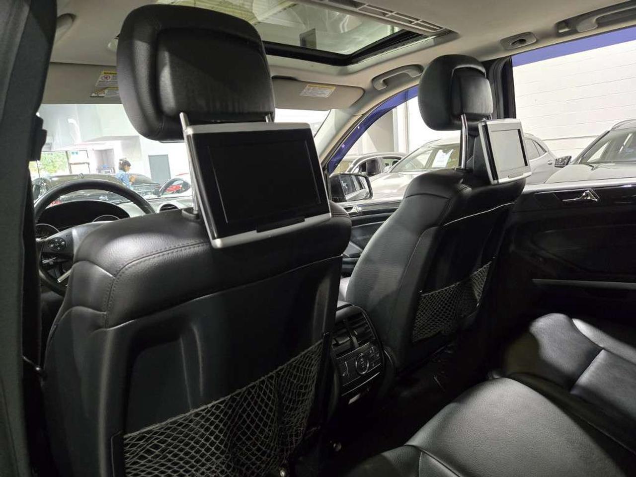 2011 Mercedes-Benz M-Class 4MATIC ML350 BlueTEC Blindspot Assist Navigation Bluetooth Backup Cam Photo