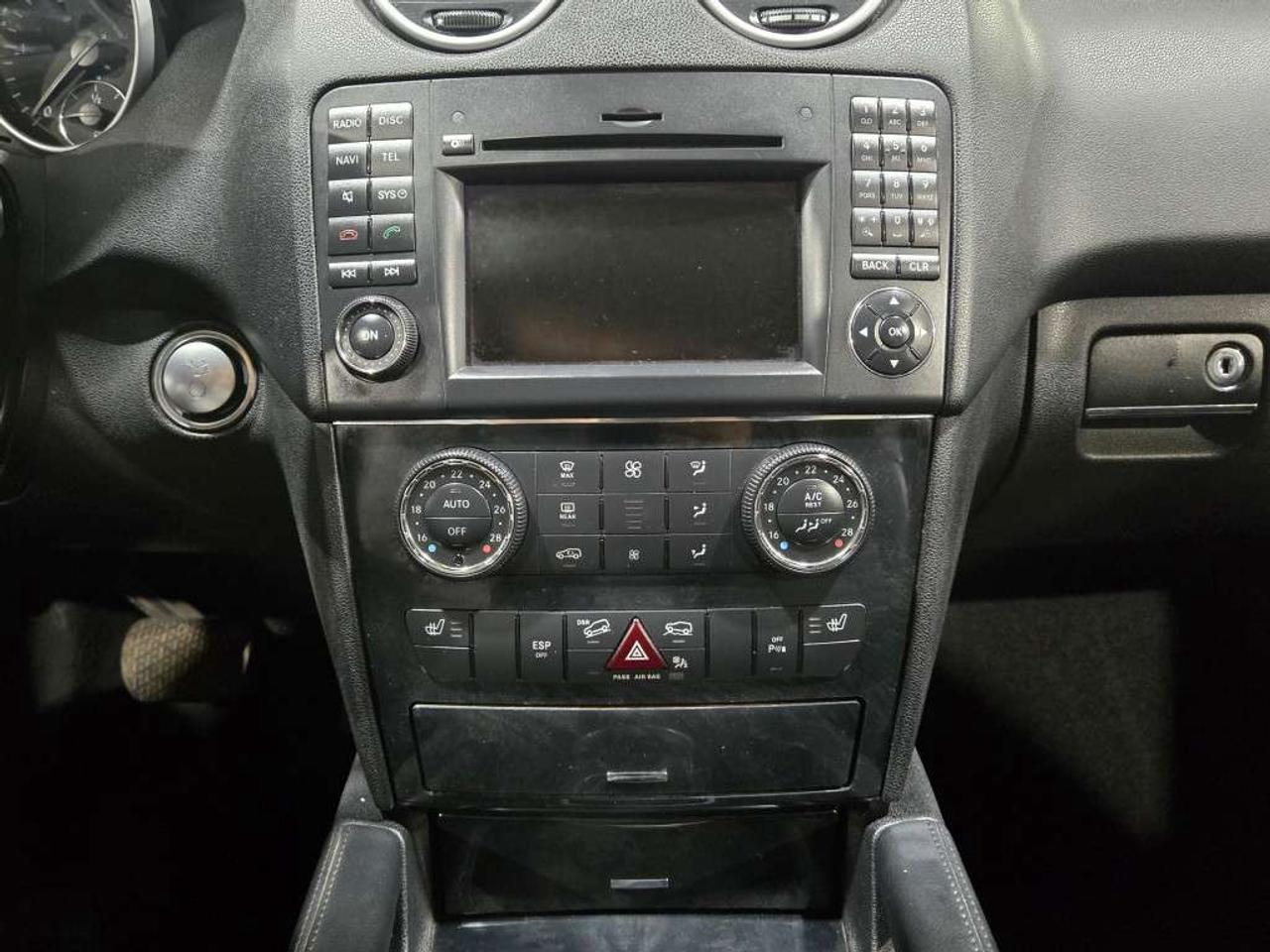 2011 Mercedes-Benz M-Class 4MATIC ML350 BlueTEC Blindspot Assist Navigation Bluetooth Backup Cam Photo