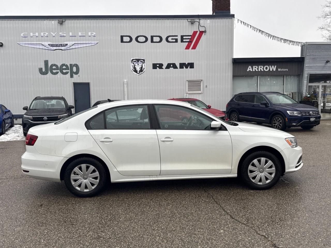 2017 Volkswagen Jetta Sedan 4dr 1.4 TSI Auto Trendline+ Photo