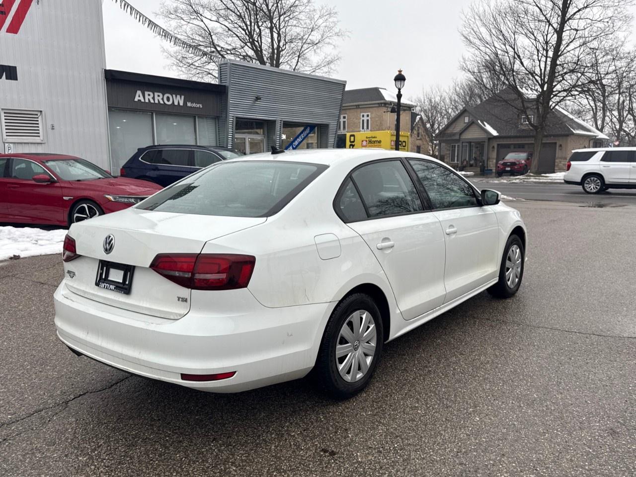 2017 Volkswagen Jetta Sedan 4dr 1.4 TSI Auto Trendline+ Photo