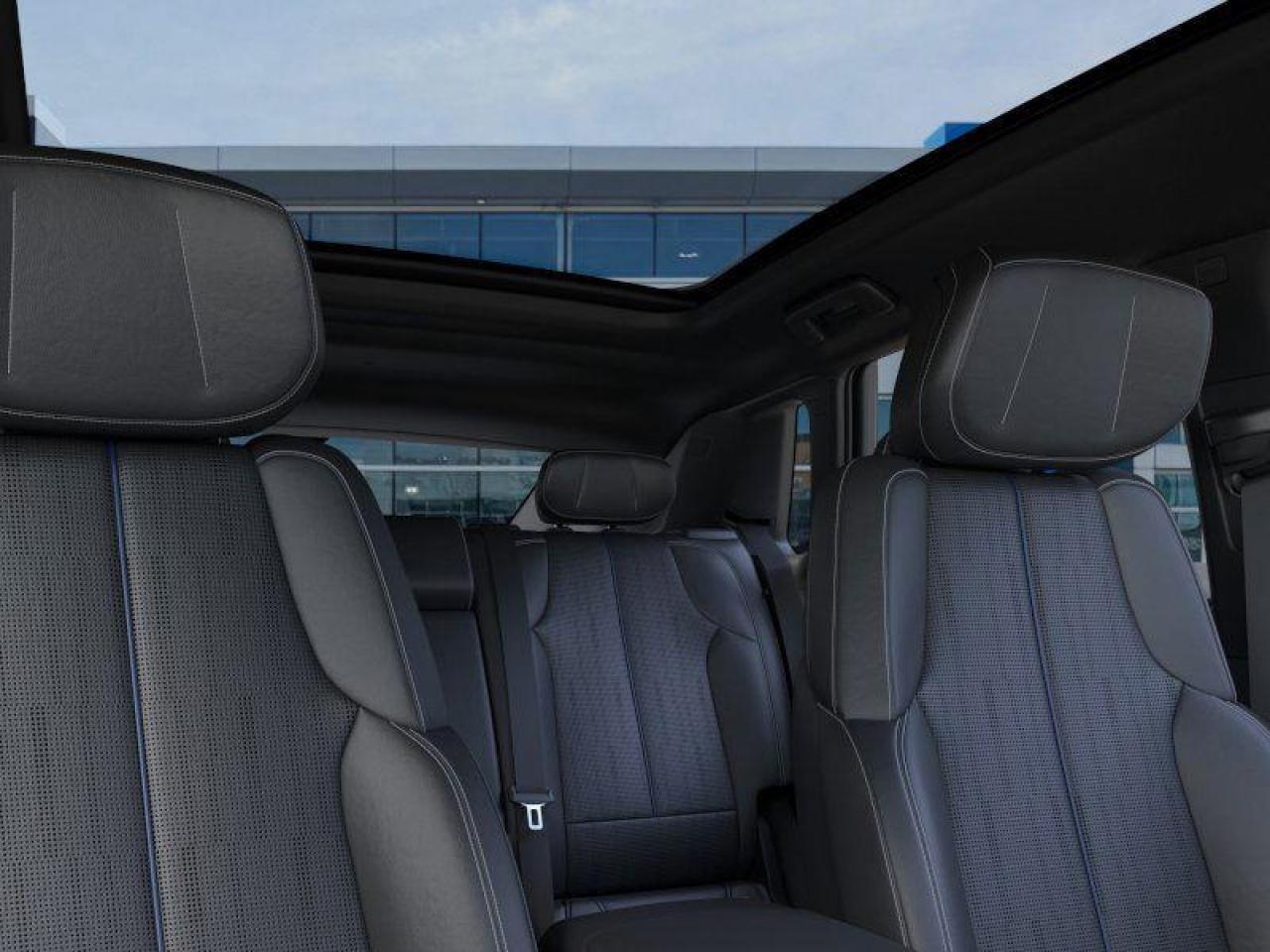 2025 Cadillac LYRIQ Luxury w/1SC 4dr Photo