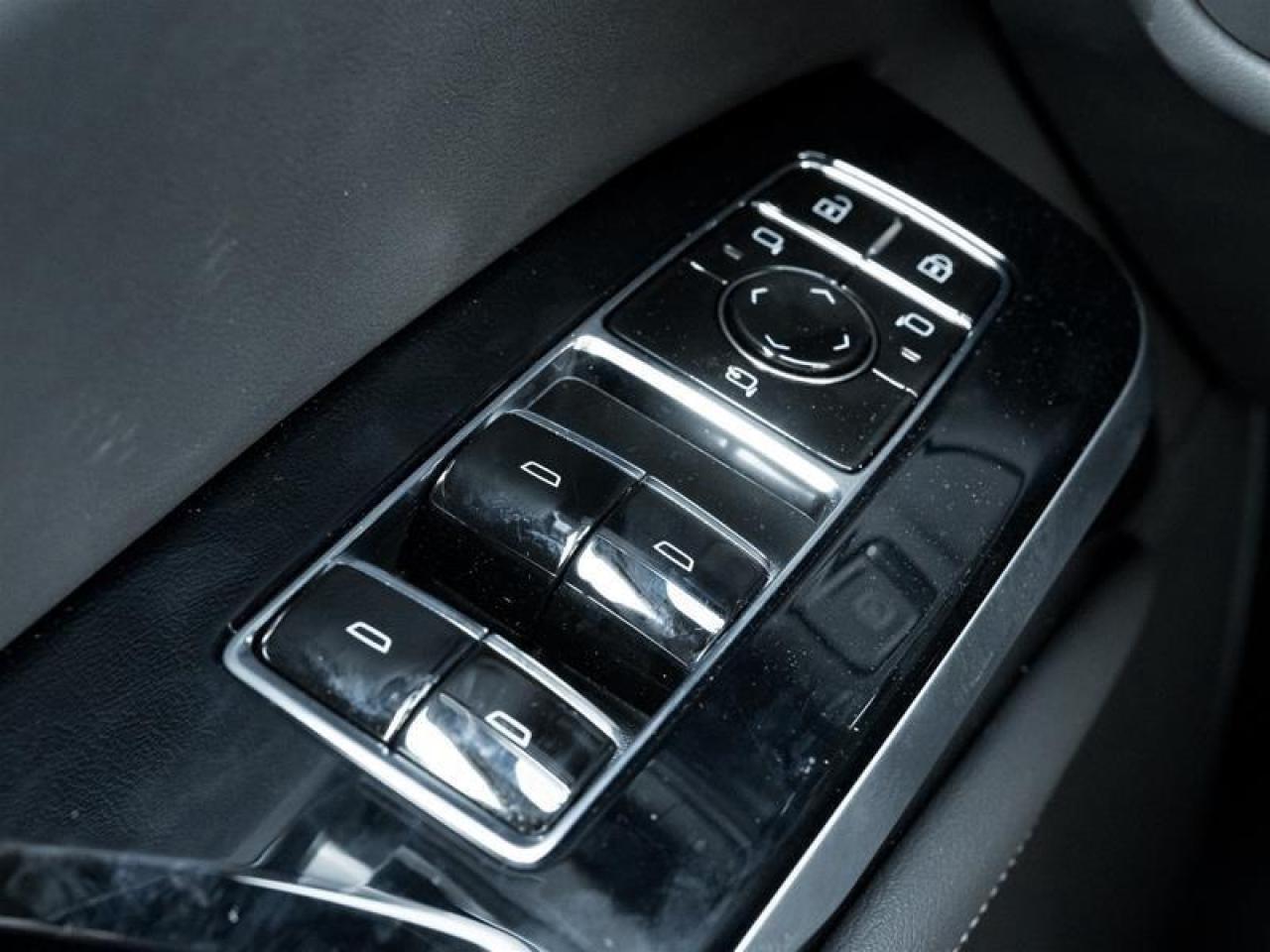 2025 Cadillac Escalade Premium Luxury 4dr 4x4 Photo