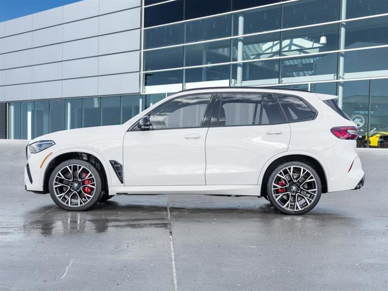 2022 BMW X5 M Competition Premium PKG M Drivers PKG M Enhanced P Photo2