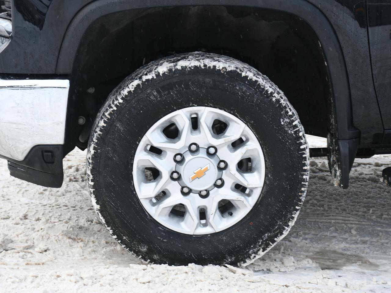 2024 Chevrolet SILVERADO 2500HD LTZ Built in Canada   Certified   NAVI   Low Milea Photo