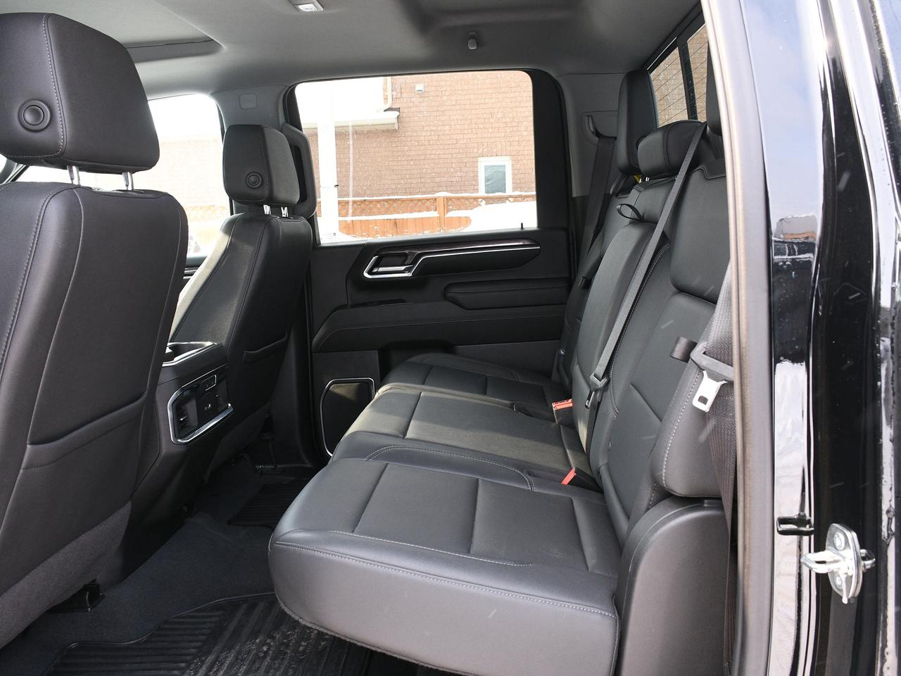 2024 Chevrolet SILVERADO 2500HD LTZ Built in Canada   Certified   NAVI   Low Milea Photo