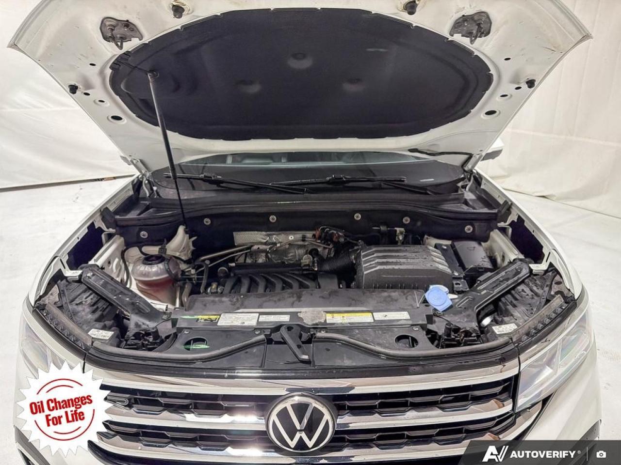 2022 Volkswagen Atlas Cross Sport Execline 3.6 FSI 4MOTION Photo