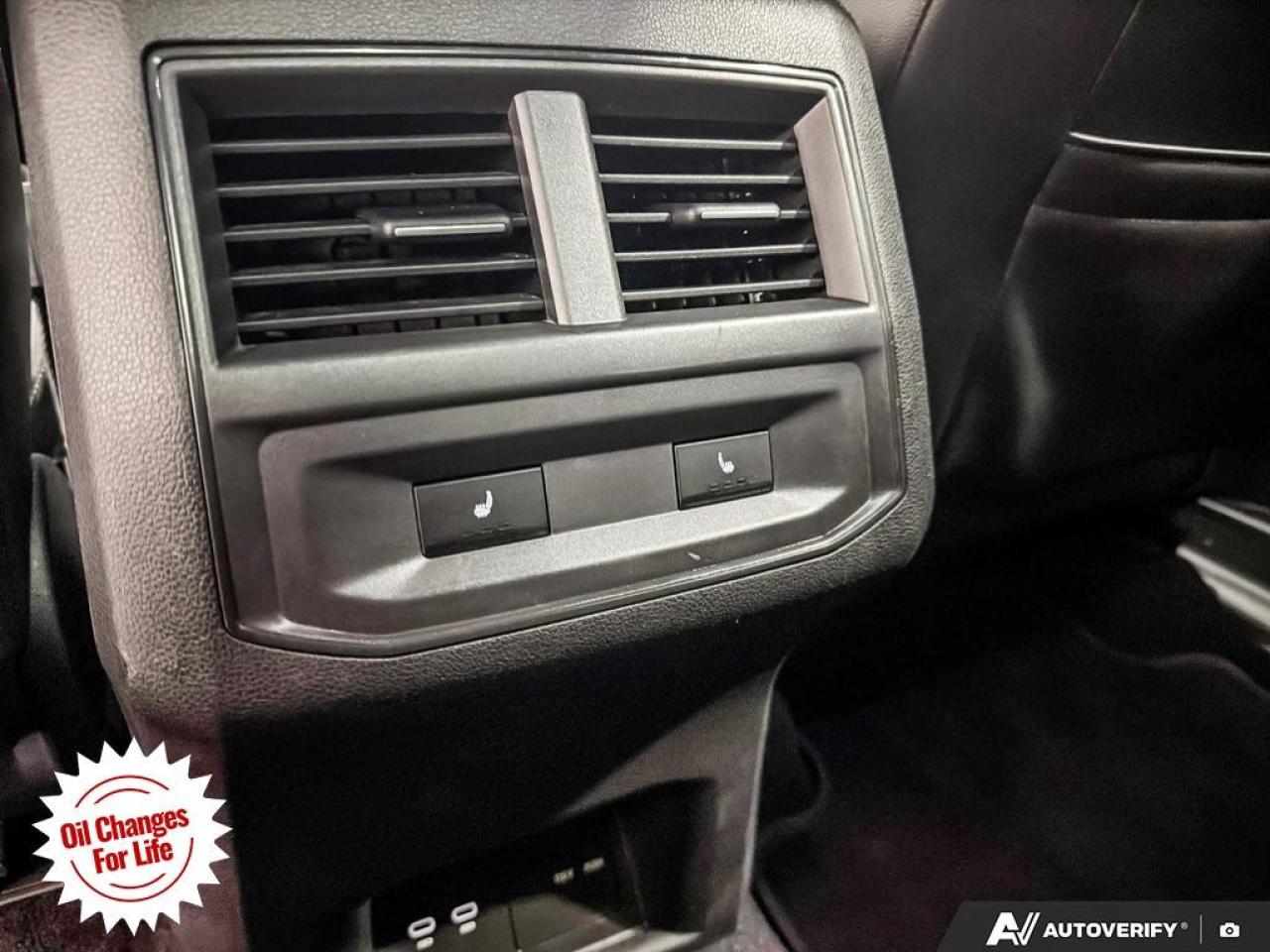 2022 Volkswagen Atlas Cross Sport Execline 3.6 FSI 4MOTION Photo