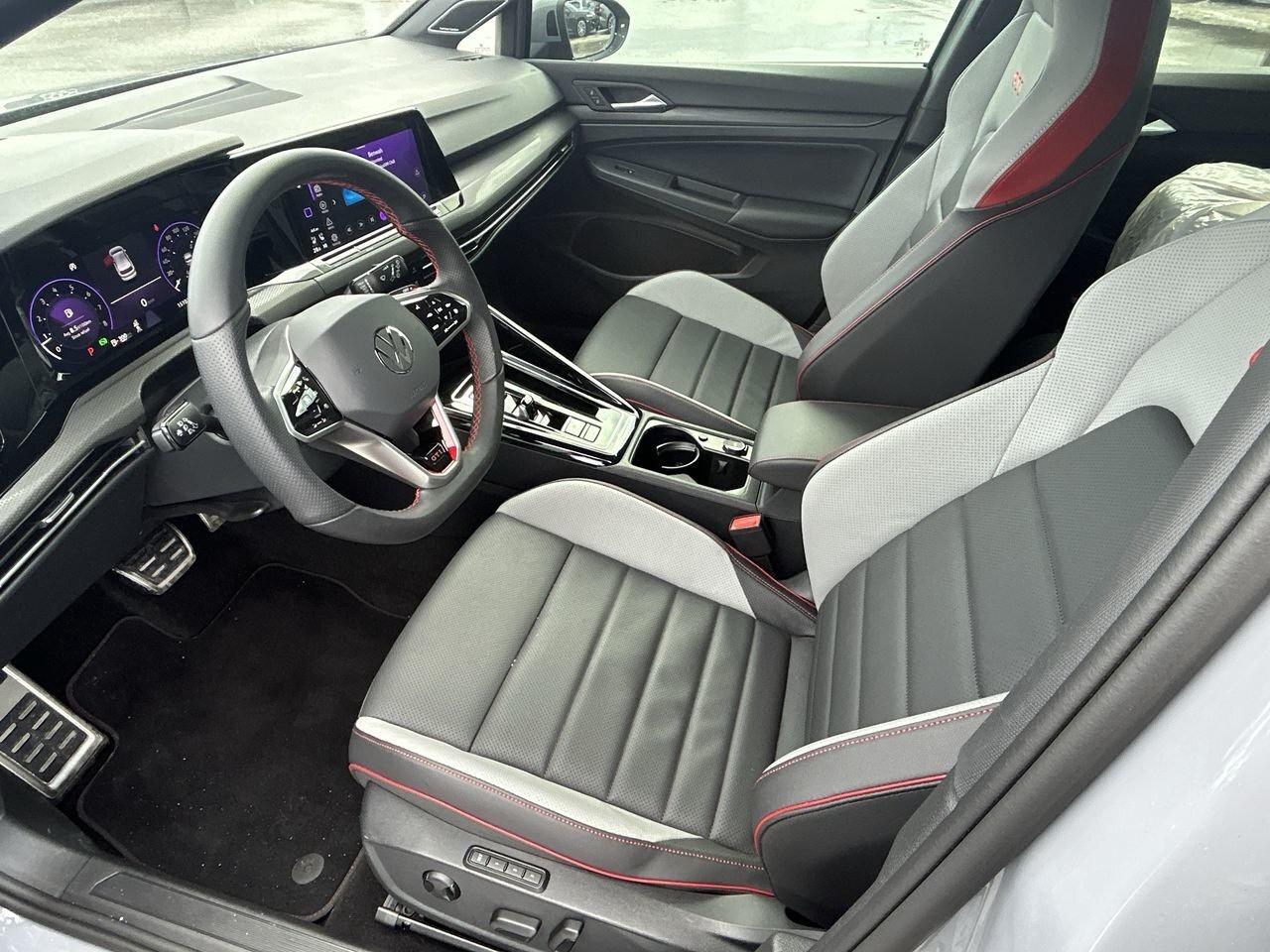 2024 Volkswagen Golf GTI Performance Auto   Accident-Free Photo