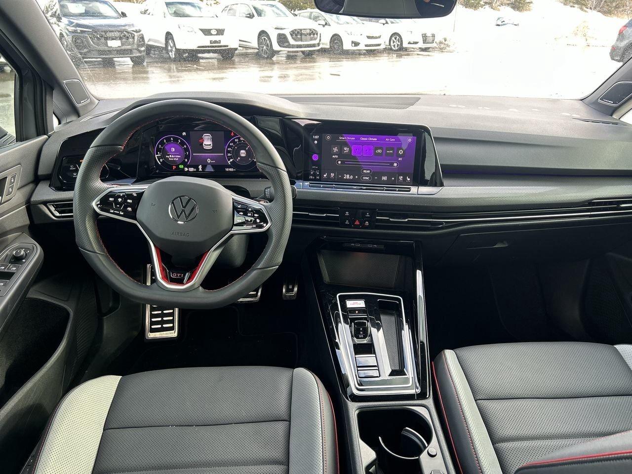 2024 Volkswagen Golf GTI Performance Auto   Accident-Free Photo