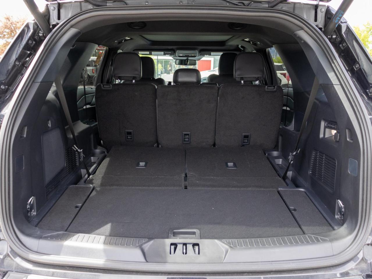 2025 Ford Explorer ST 4dr 4x4 Photo